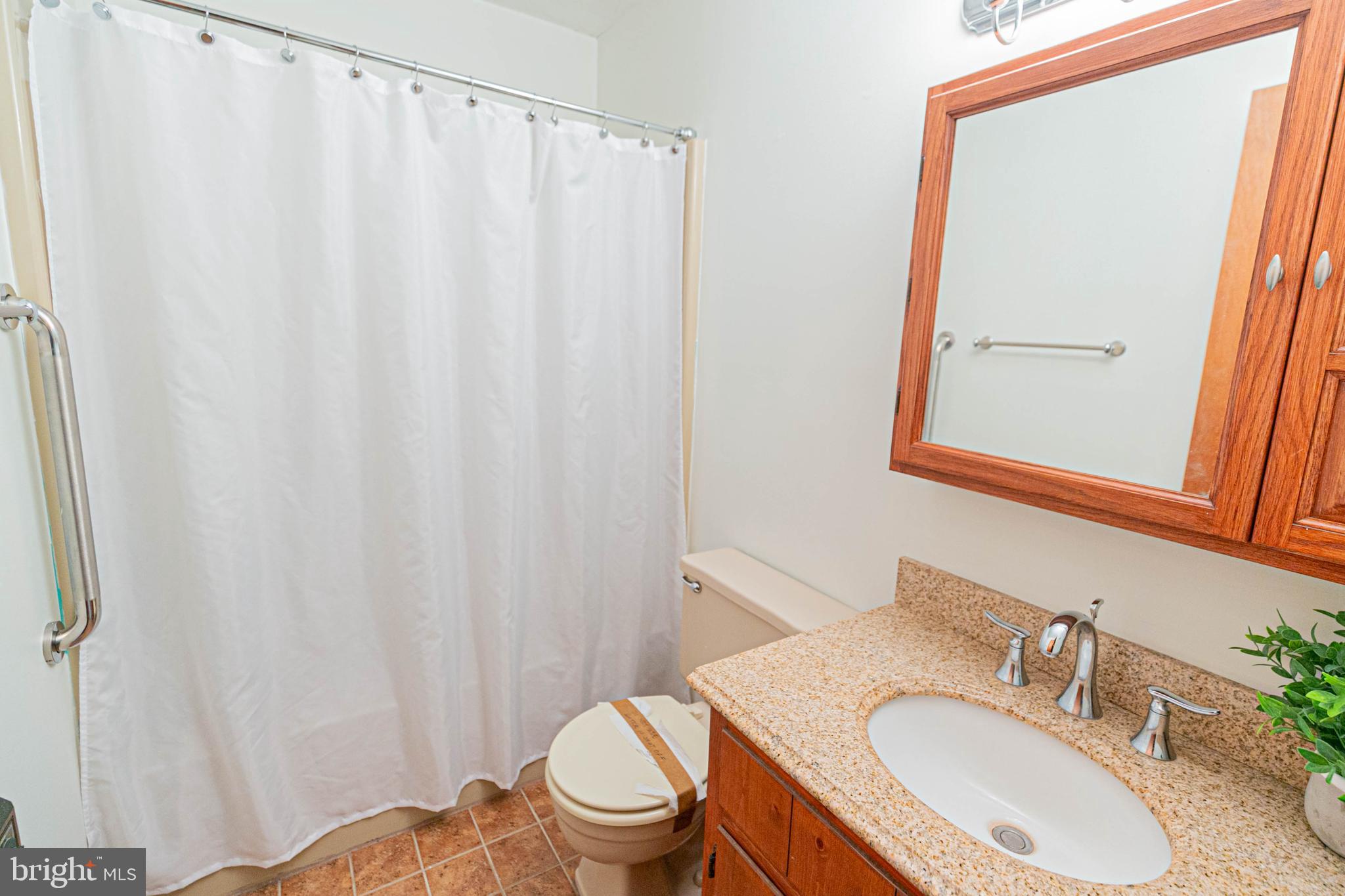 LAKE CAROLINE - Residential