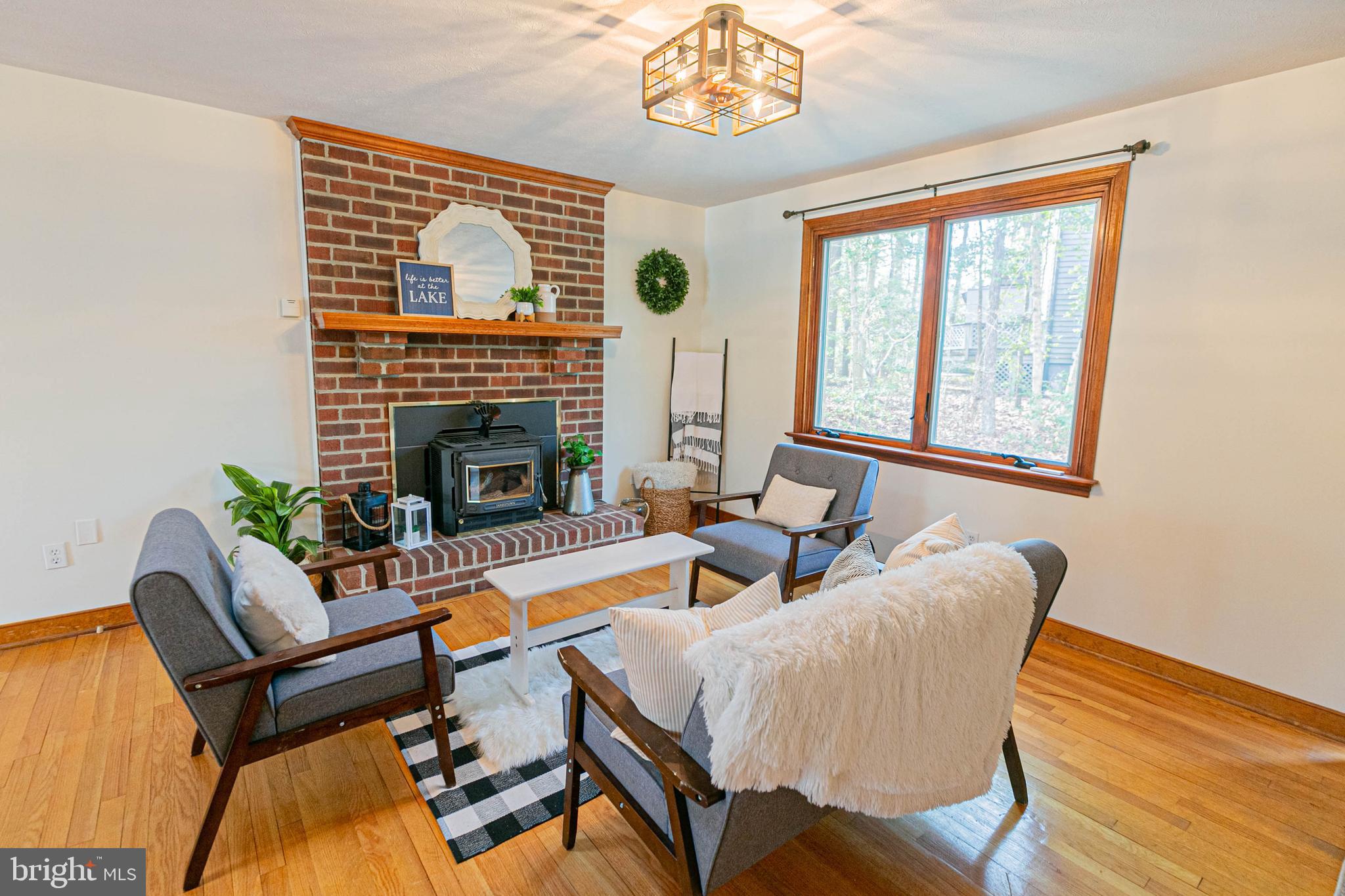 LAKE CAROLINE - Residential