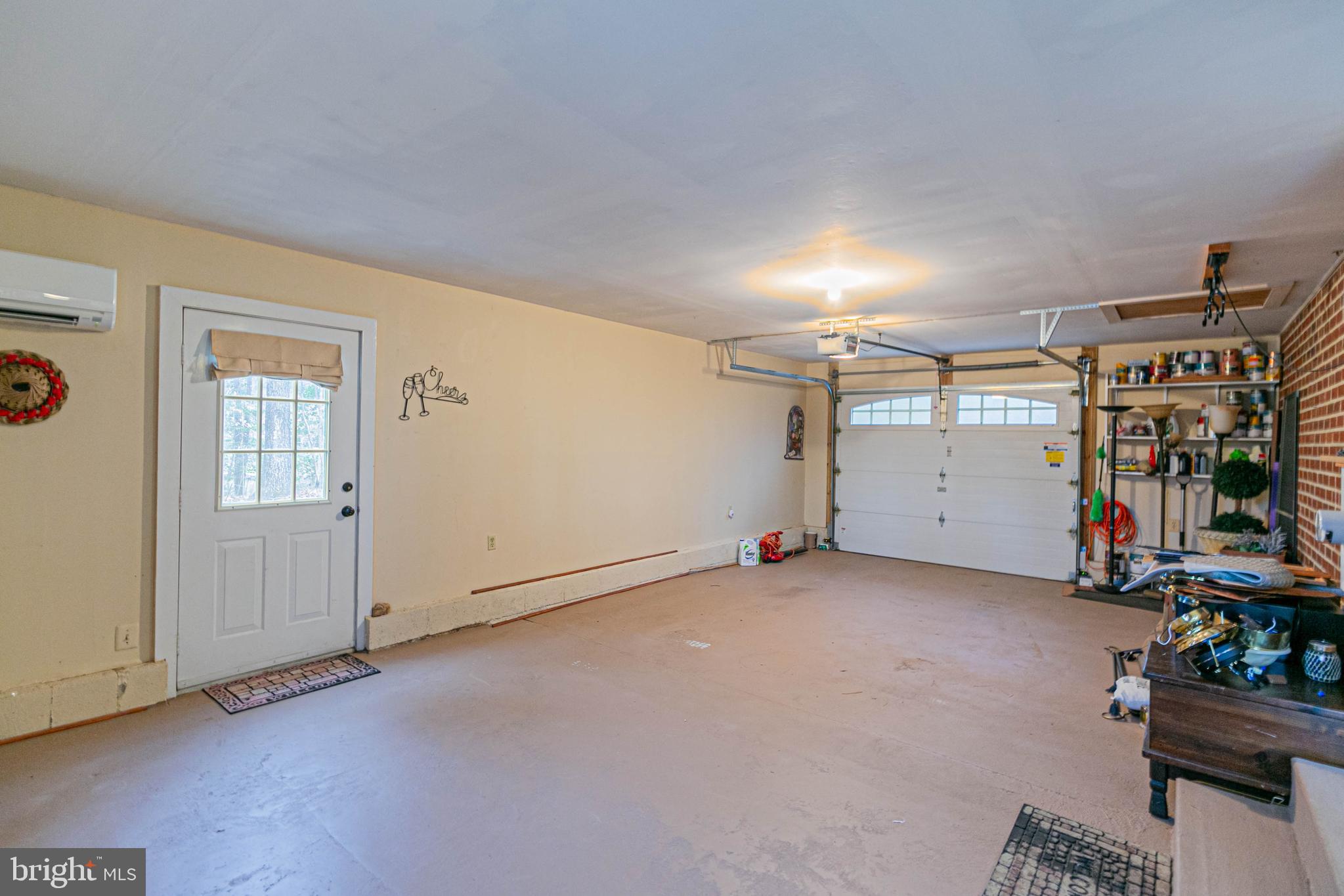 LAKE CAROLINE - Residential