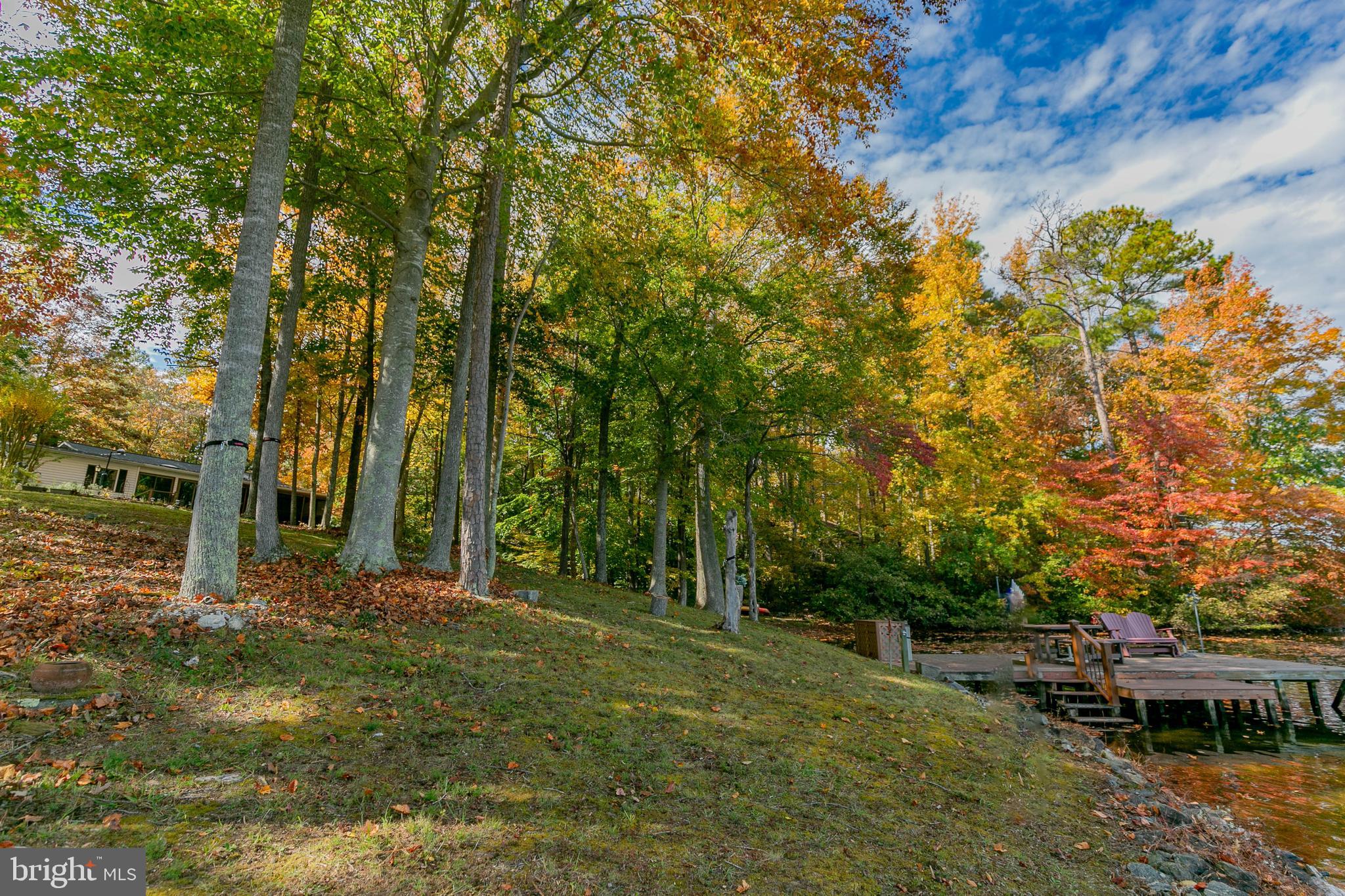 LAKE CAROLINE - Residential