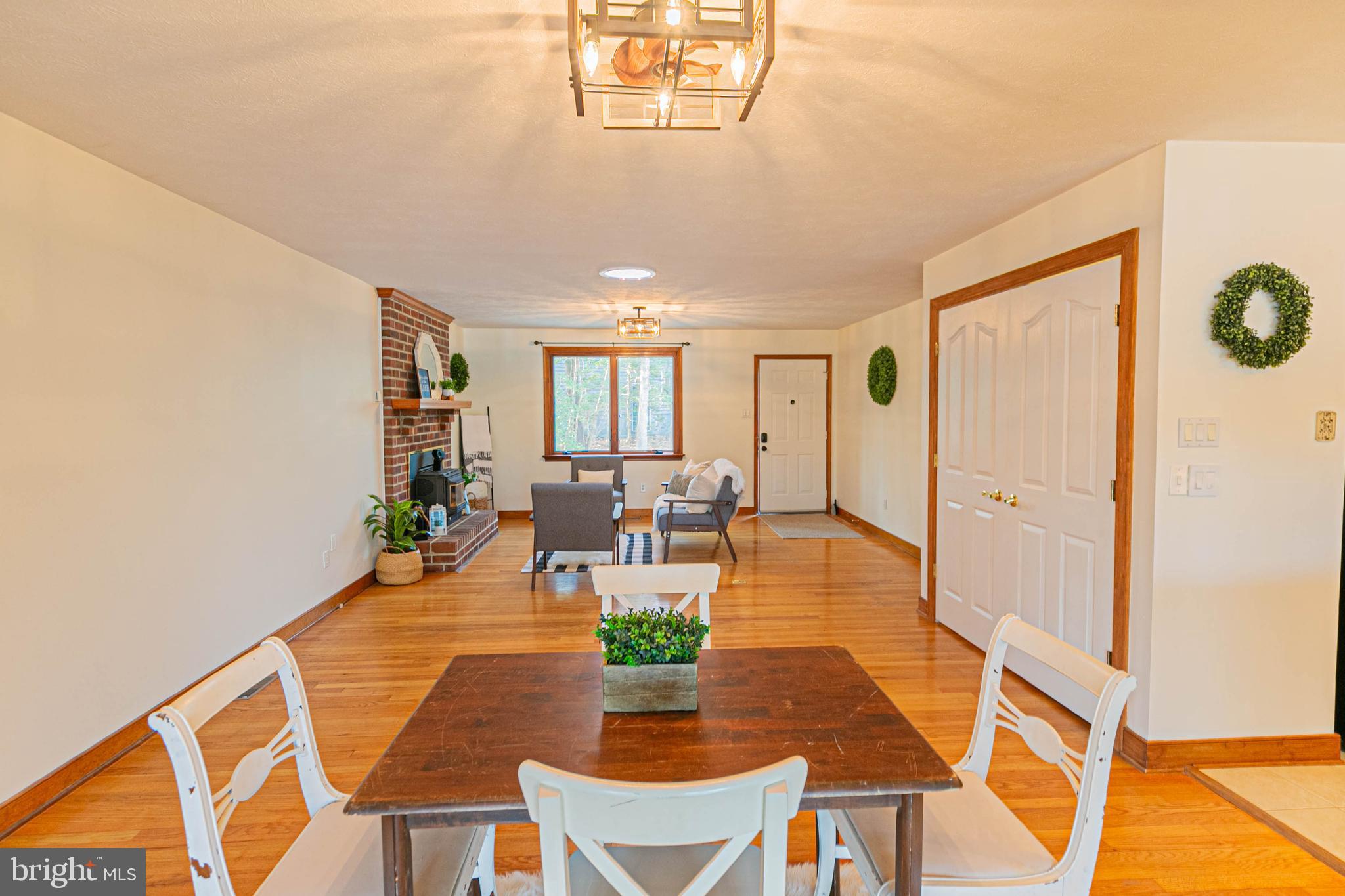 LAKE CAROLINE - Residential