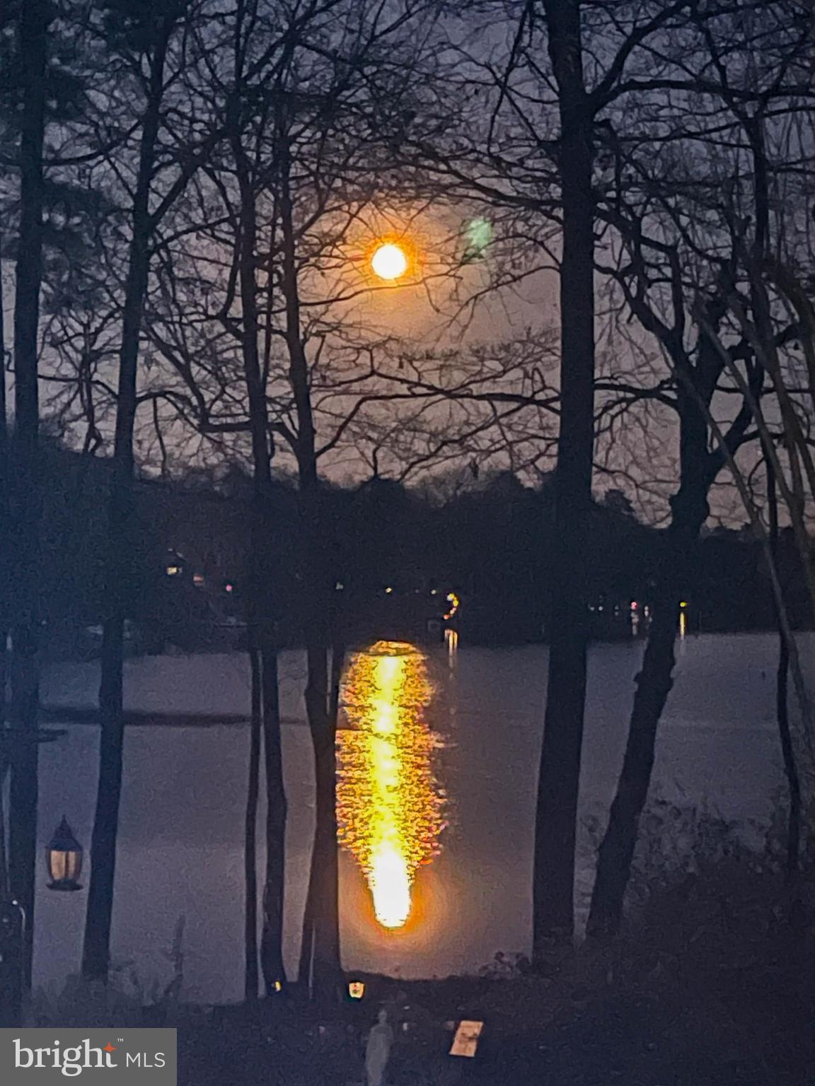 LAKE CAROLINE - Residential