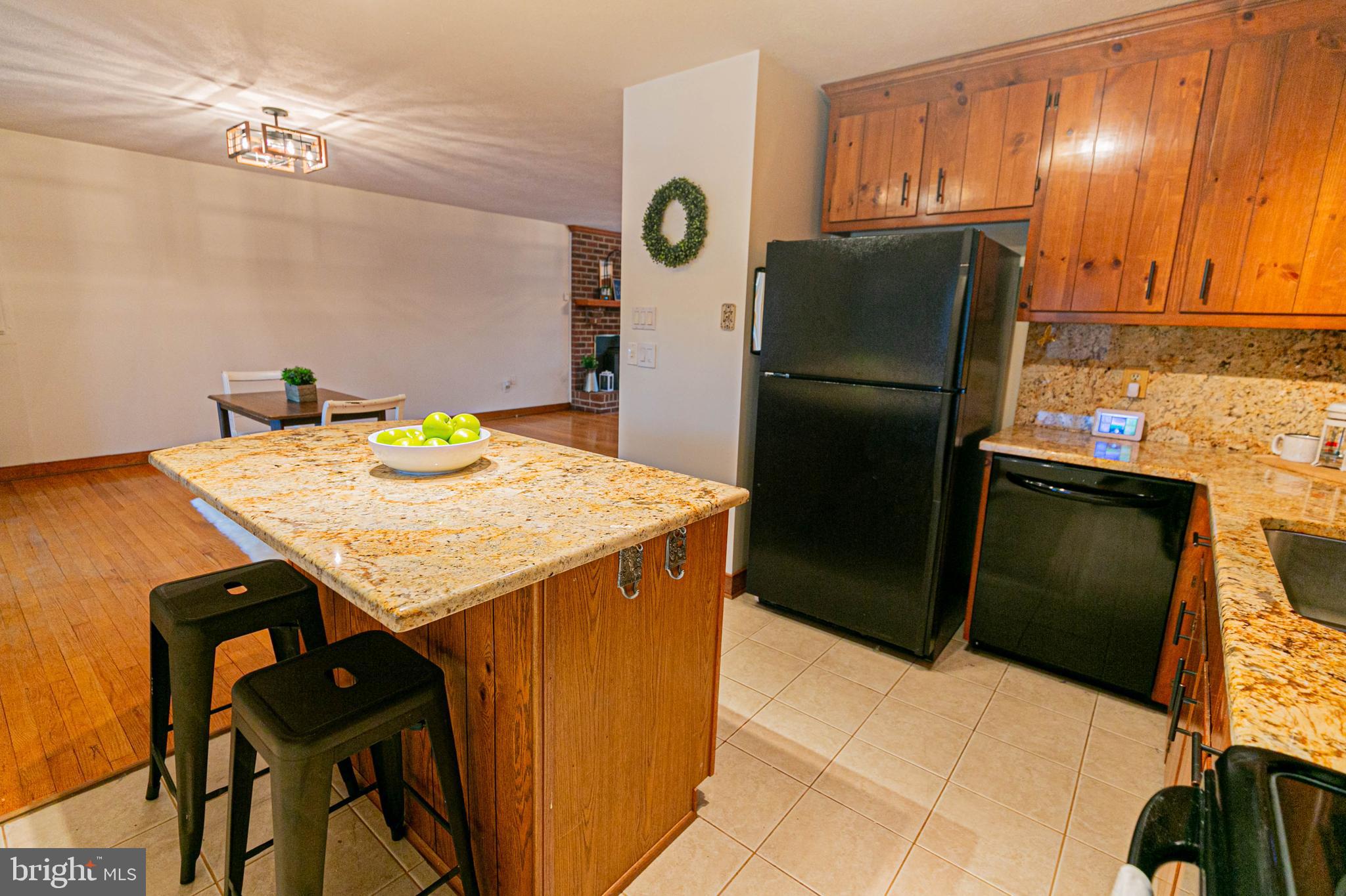 LAKE CAROLINE - Residential