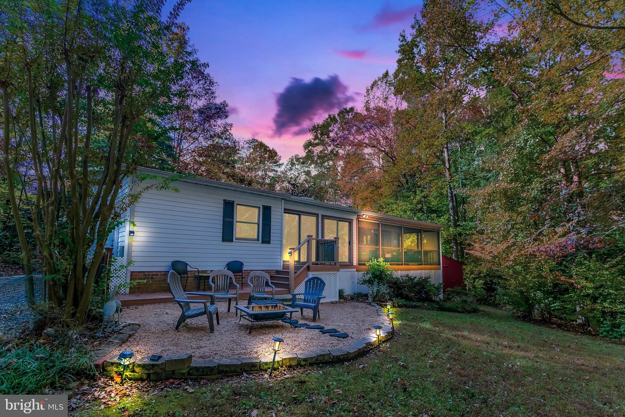 LAKE CAROLINE - Residential