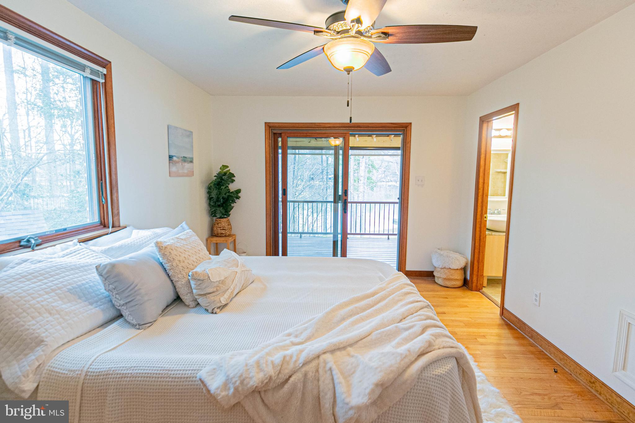 LAKE CAROLINE - Residential