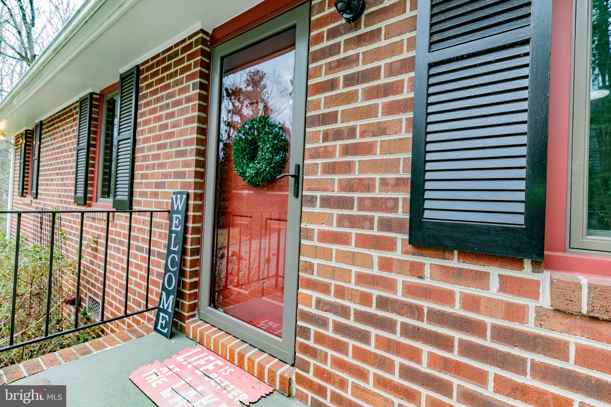 LAKE CAROLINE - Residential