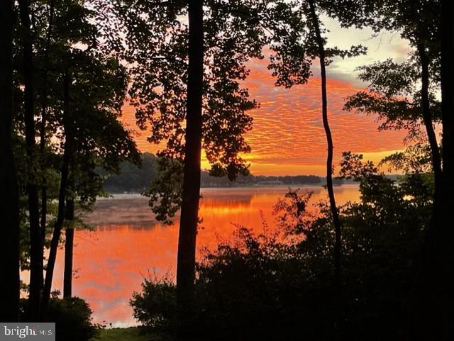 LAKE CAROLINE - Residential