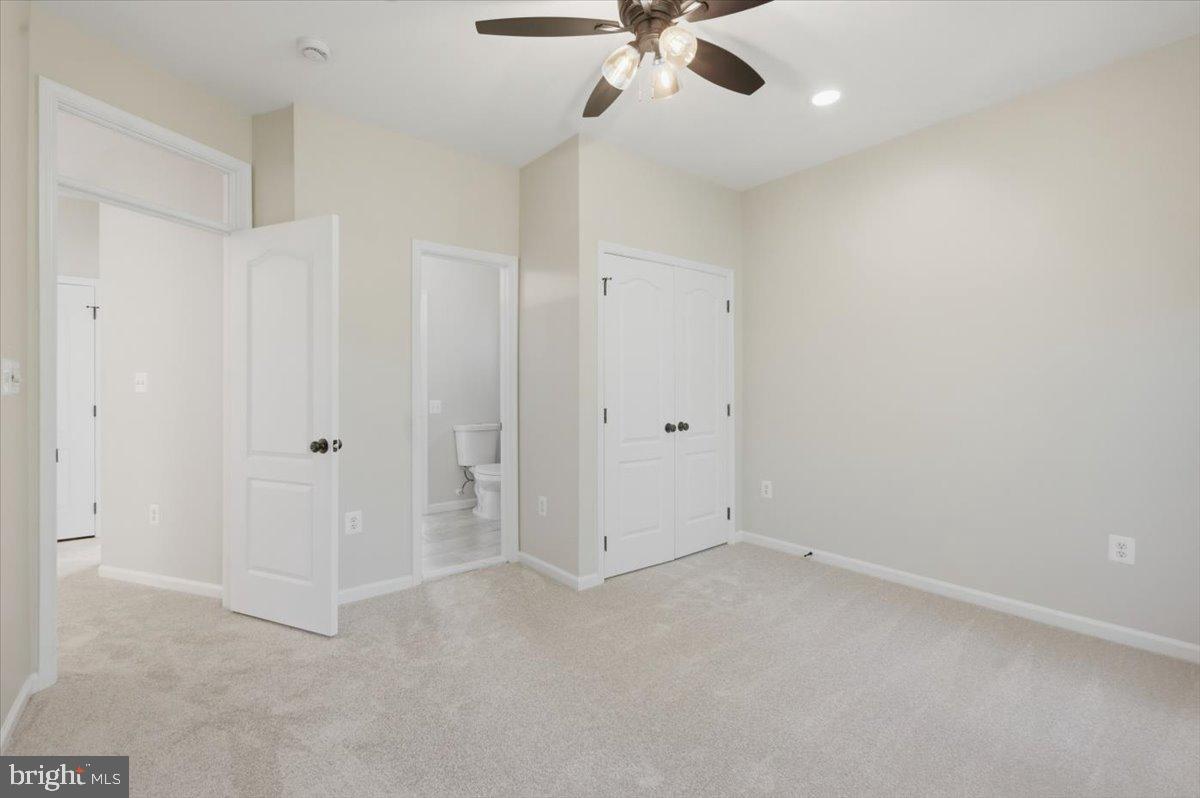 NORTHLAKE - Residential