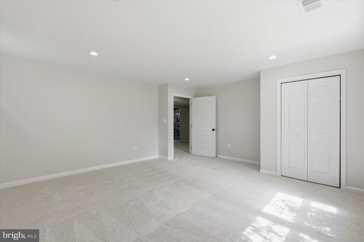 NORTHLAKE - Residential