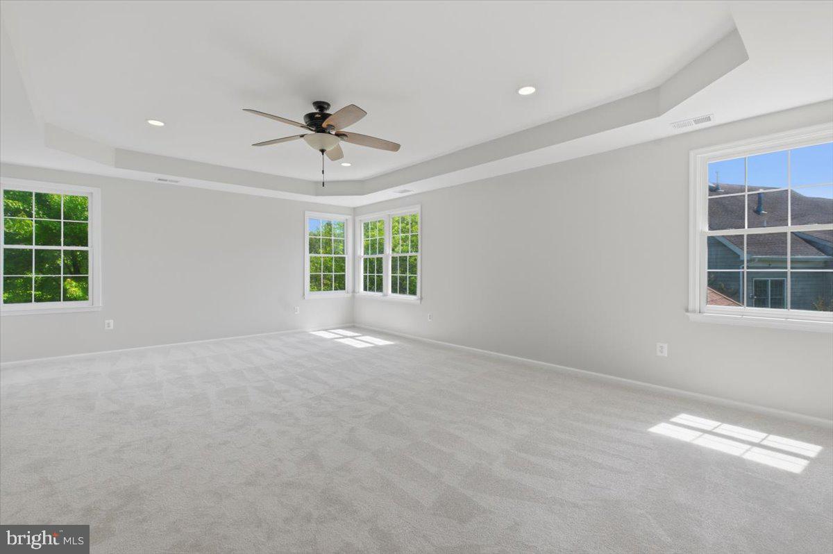 NORTHLAKE - Residential