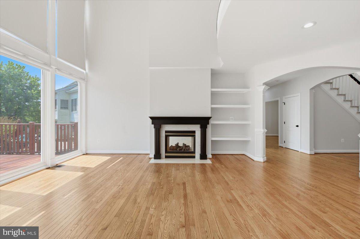 NORTHLAKE - Residential