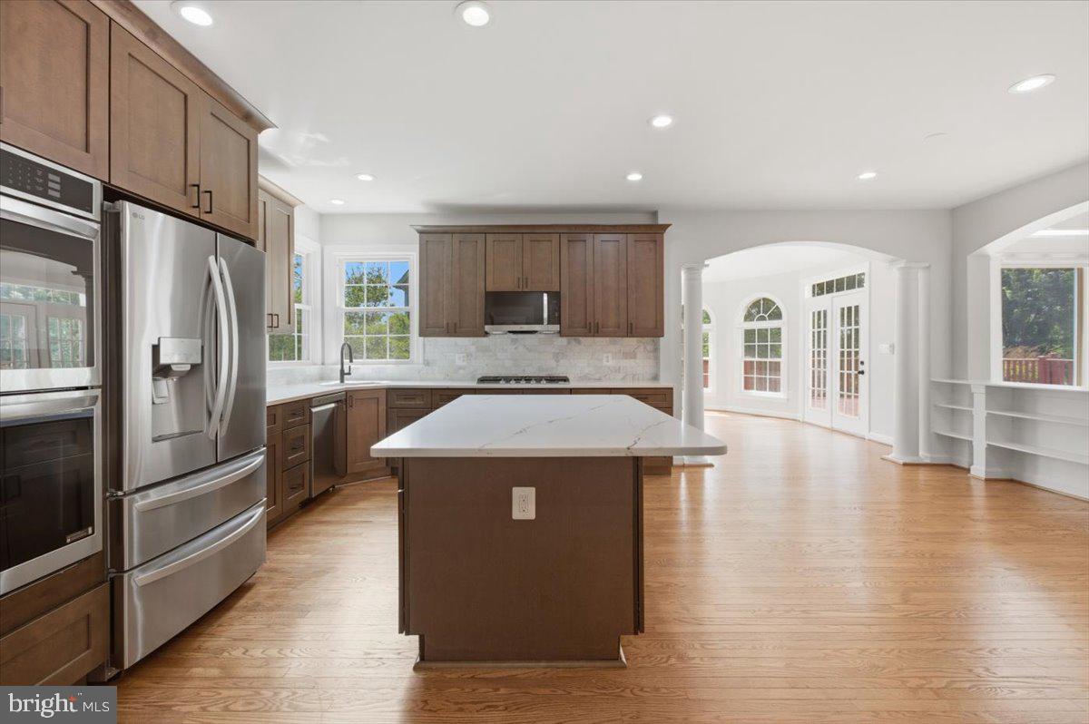NORTHLAKE - Residential
