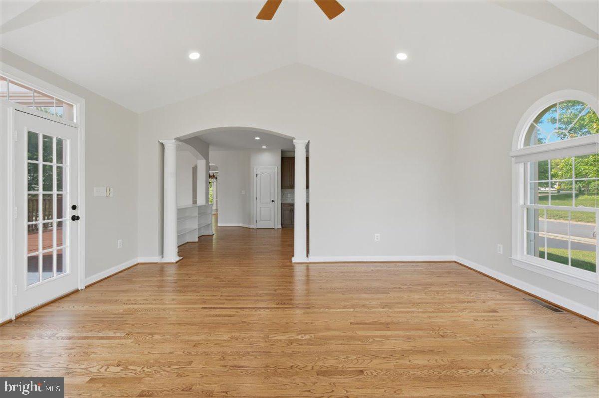 NORTHLAKE - Residential