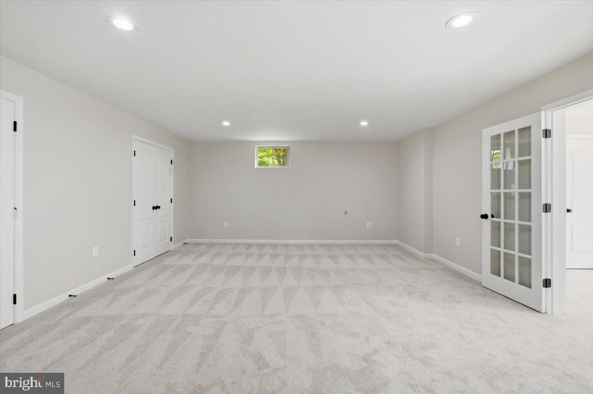 NORTHLAKE - Residential