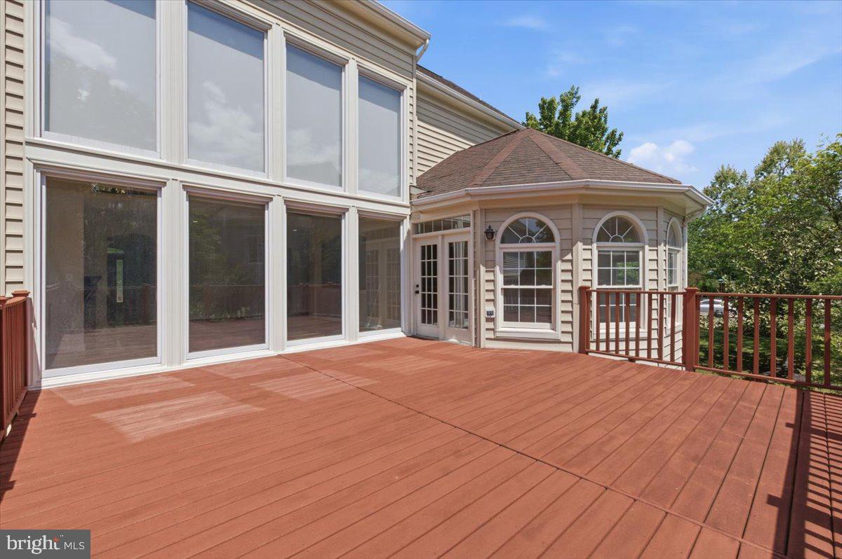 NORTHLAKE - Residential