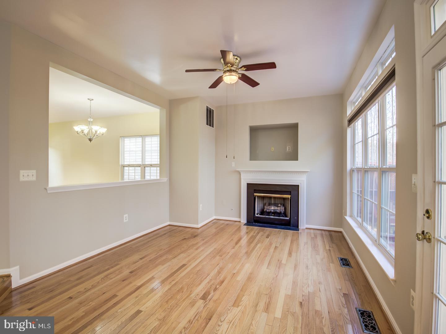 BLOOMS CROSSING - Residential