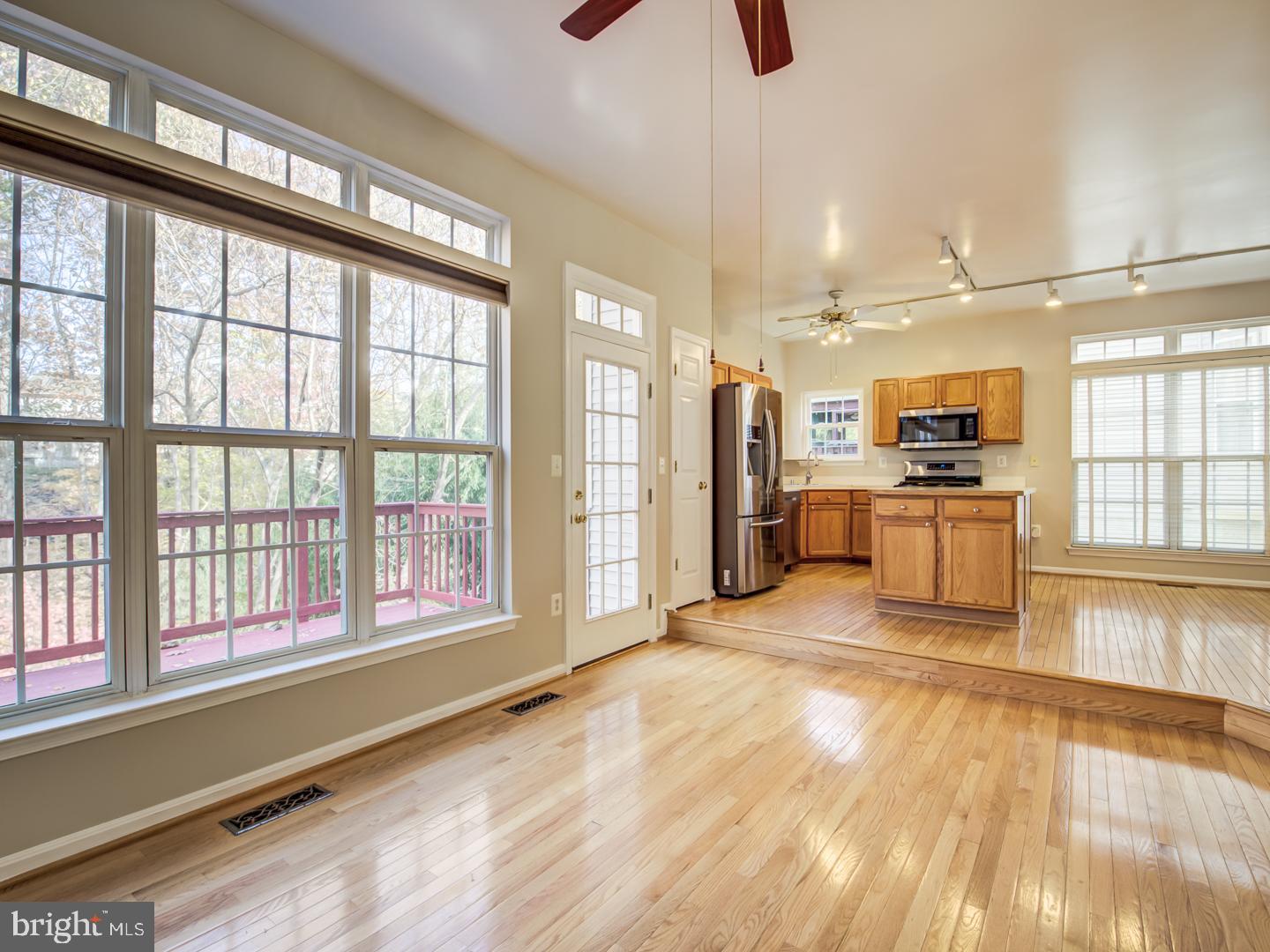 BLOOMS CROSSING - Residential