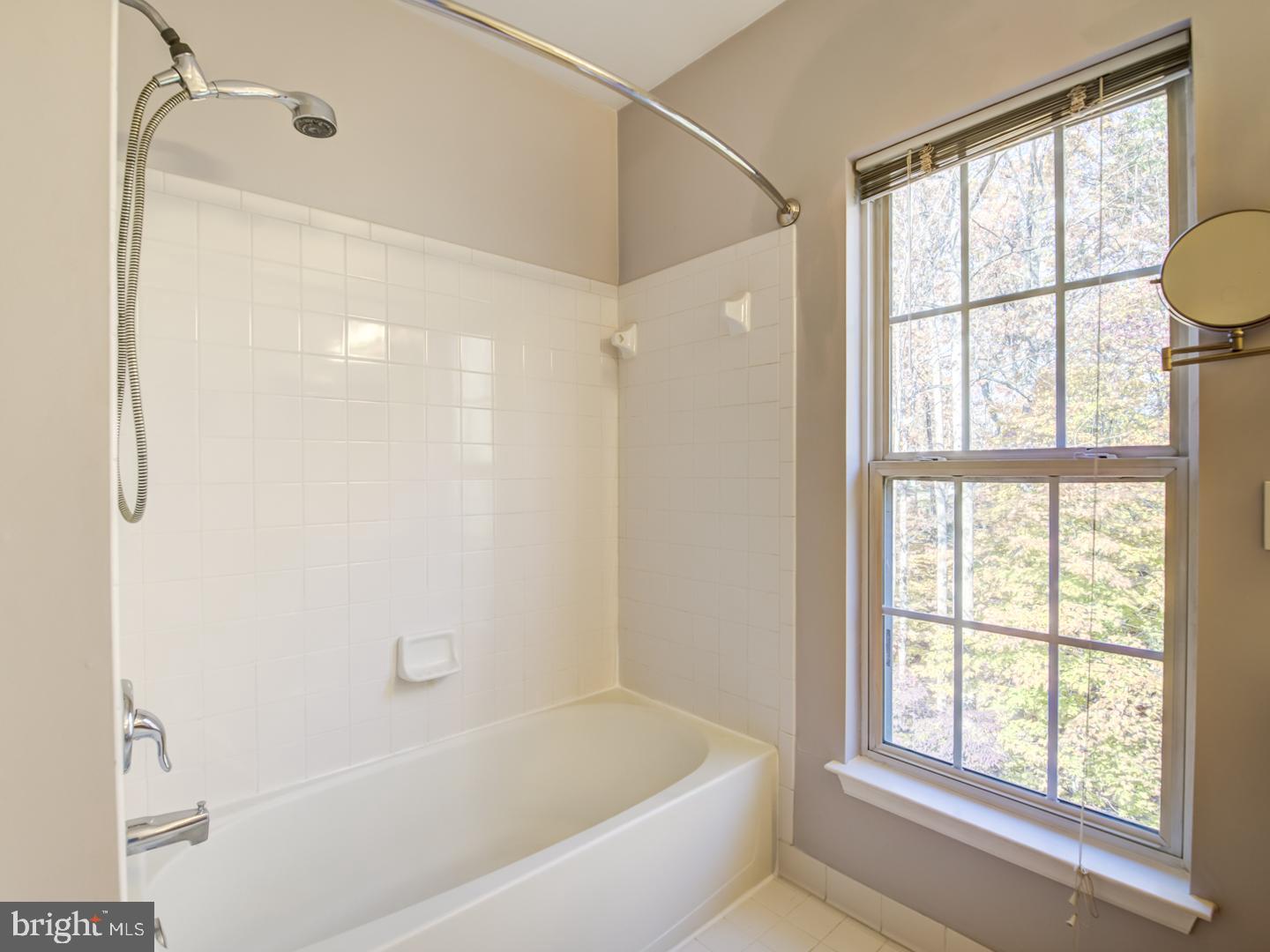 BLOOMS CROSSING - Residential