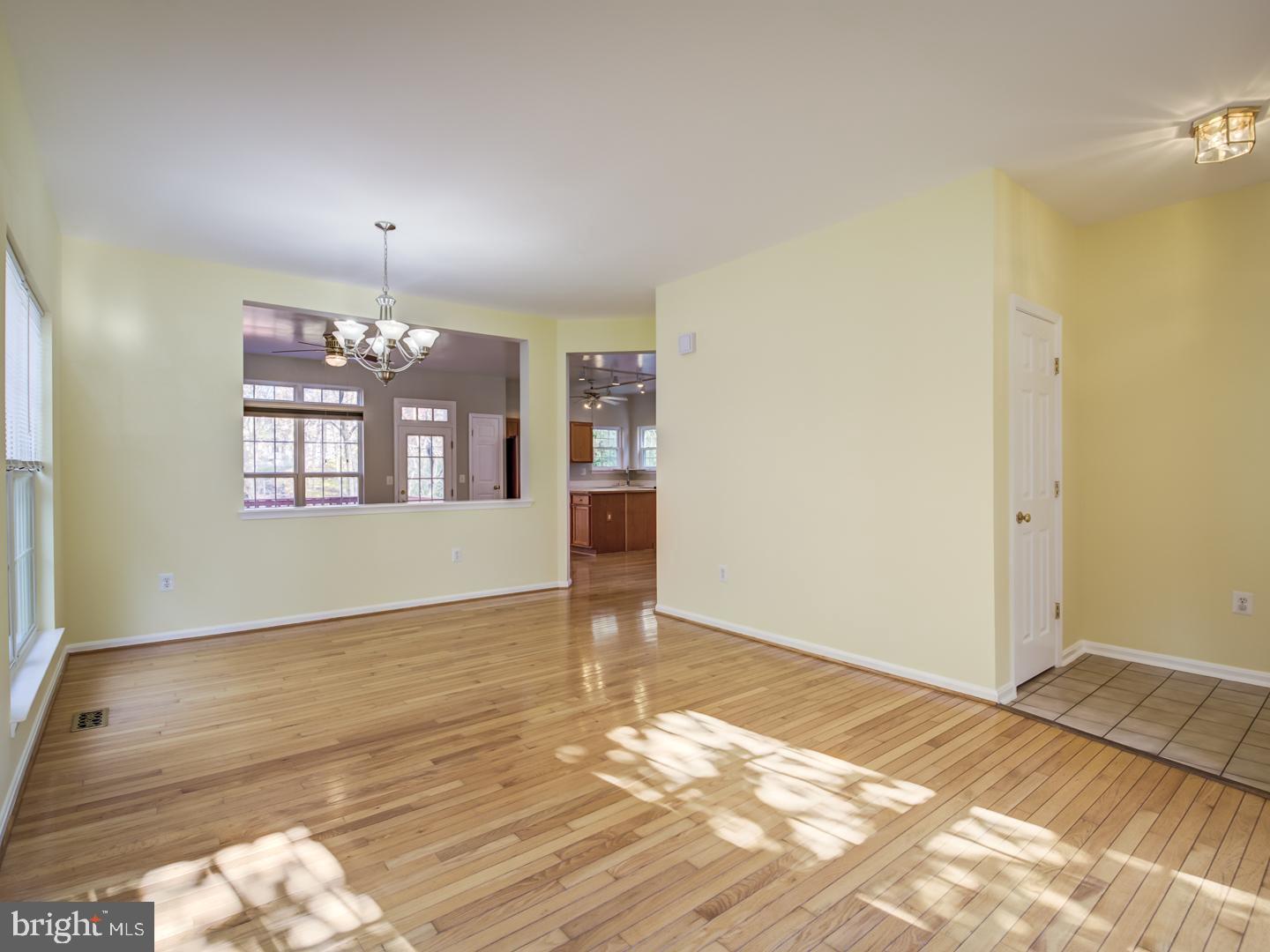 BLOOMS CROSSING - Residential