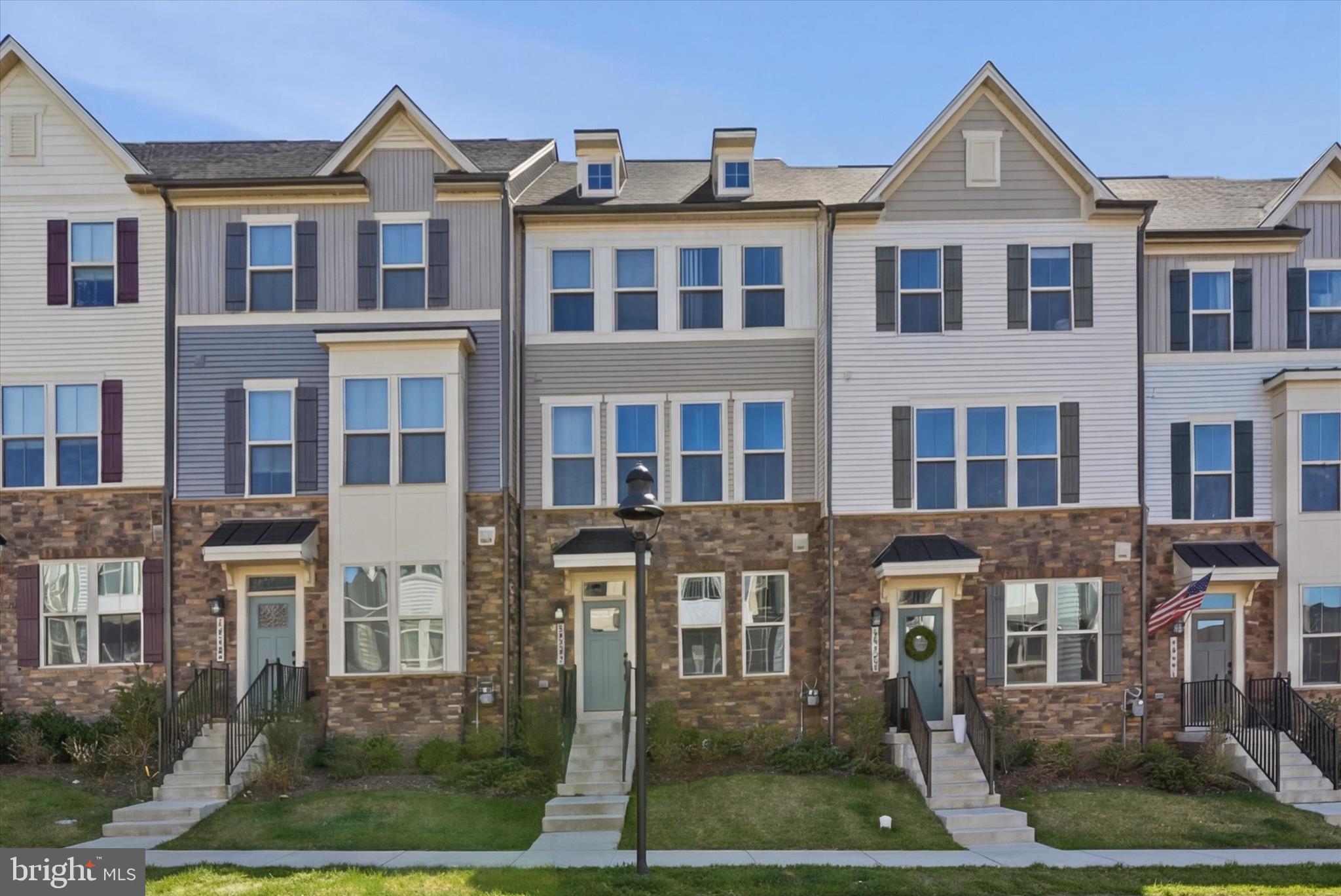 LAKE LINGANORE OAKDALE - Residential