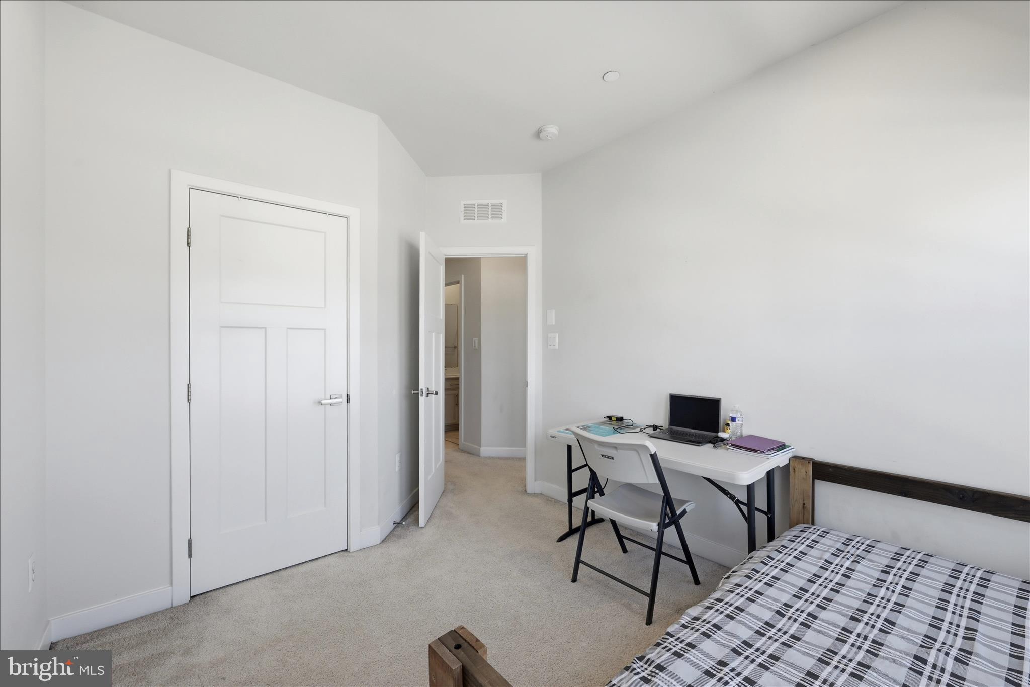 LAKE LINGANORE OAKDALE - Residential