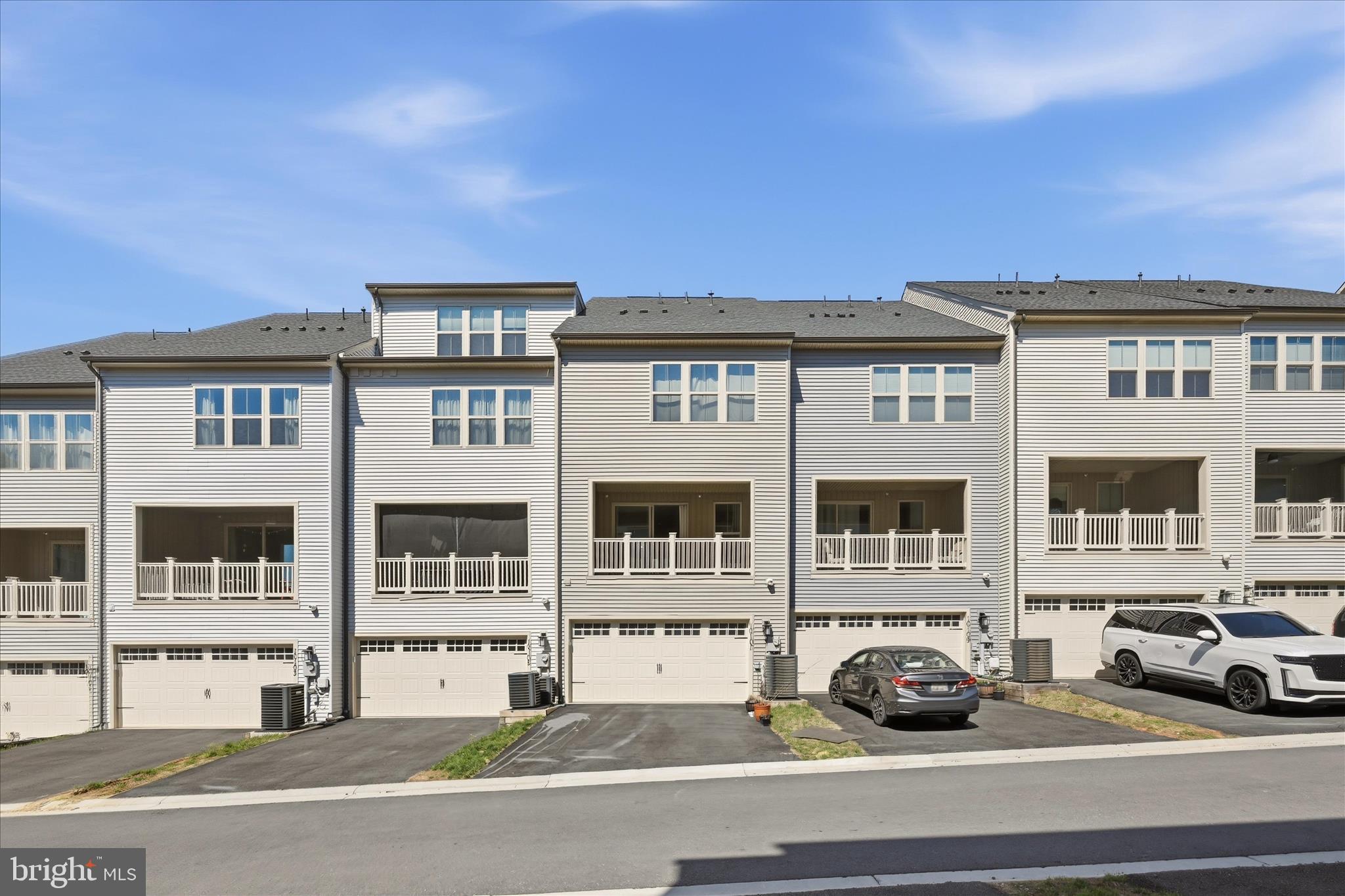 LAKE LINGANORE OAKDALE - Residential