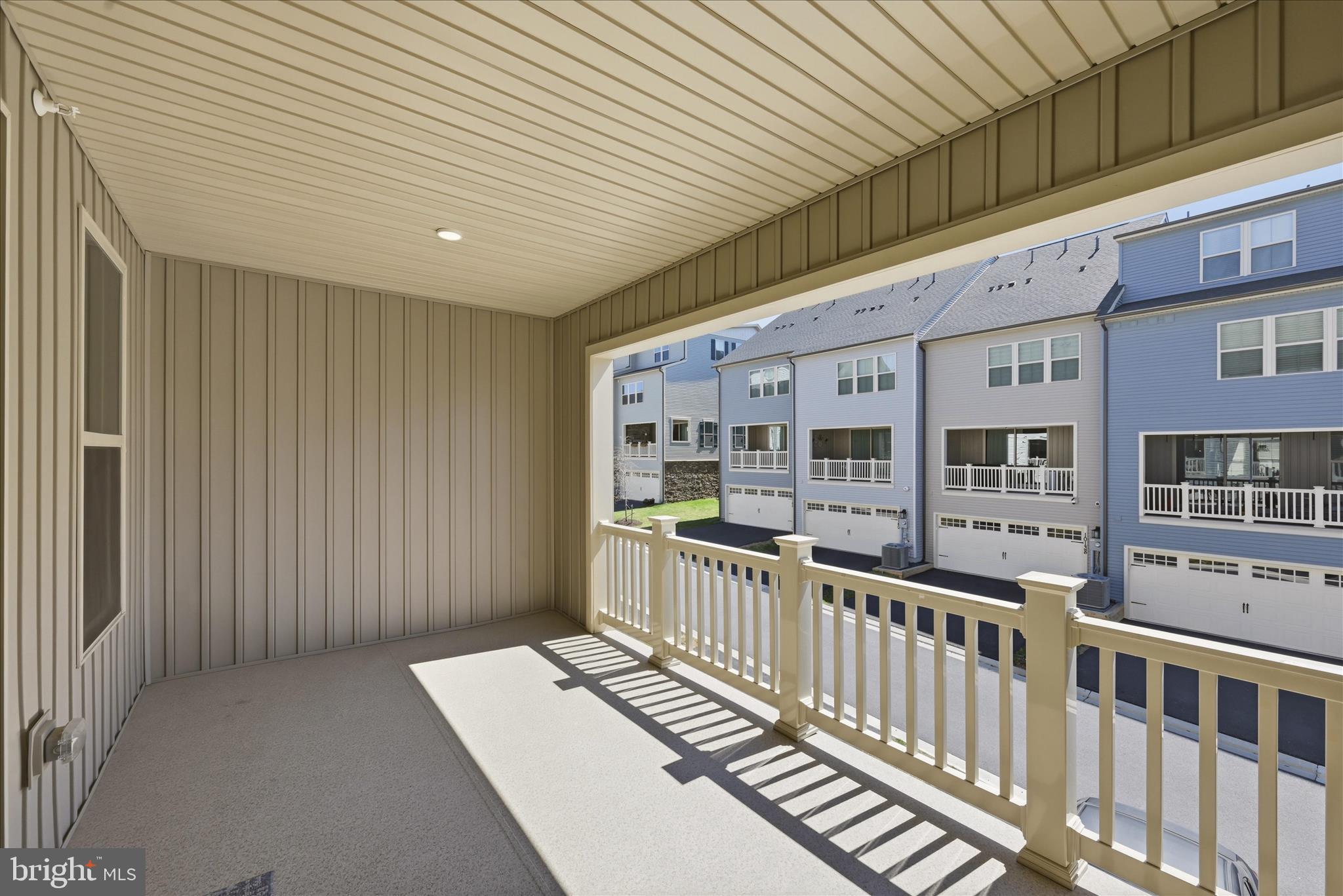 LAKE LINGANORE OAKDALE - Residential