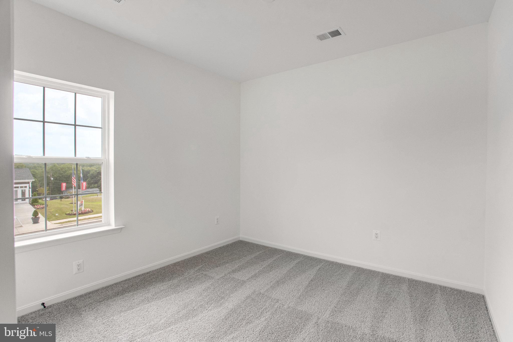 WHITE OAK RESERVE - Residential