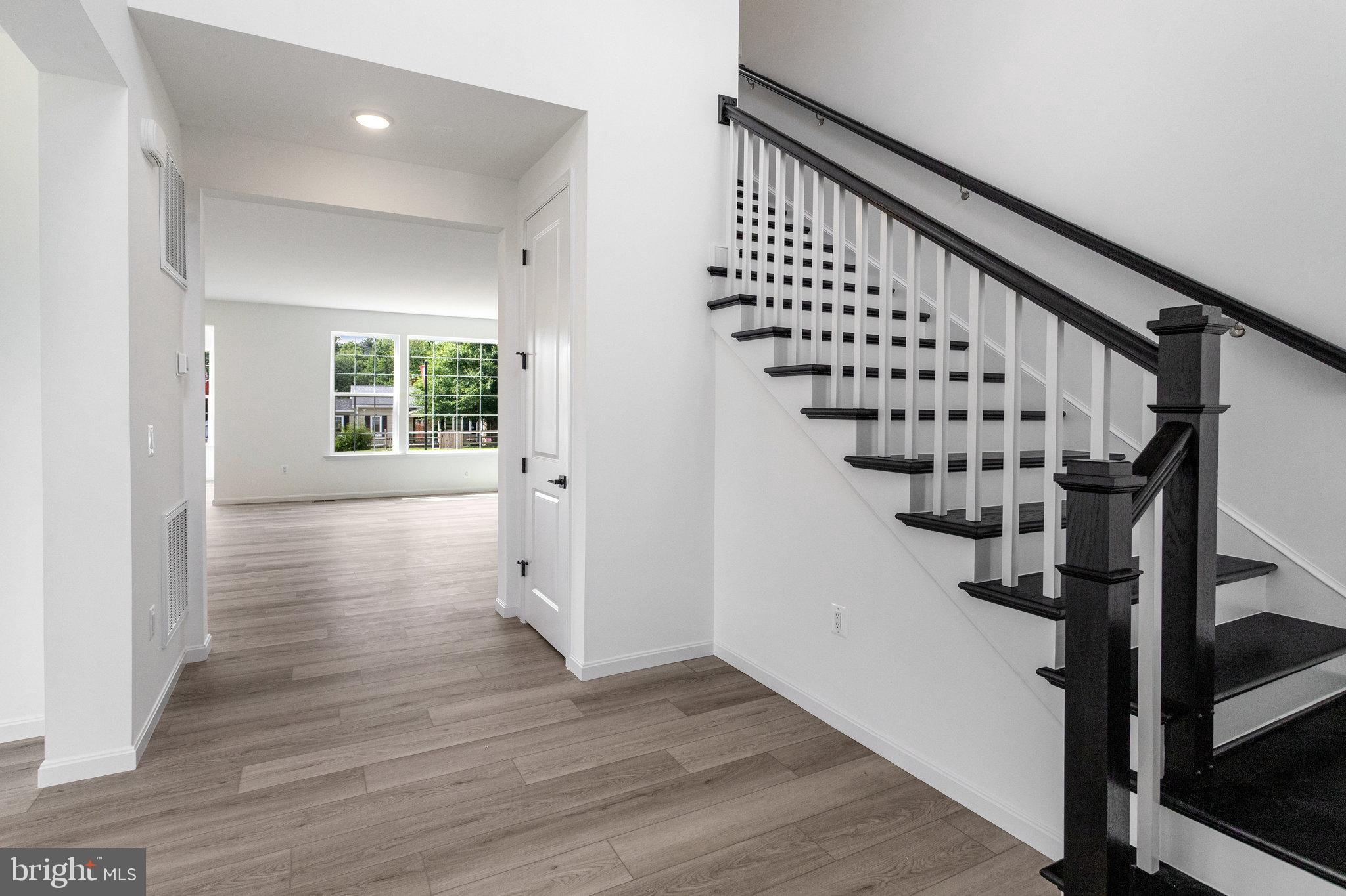 201 CAMWOOD COURT