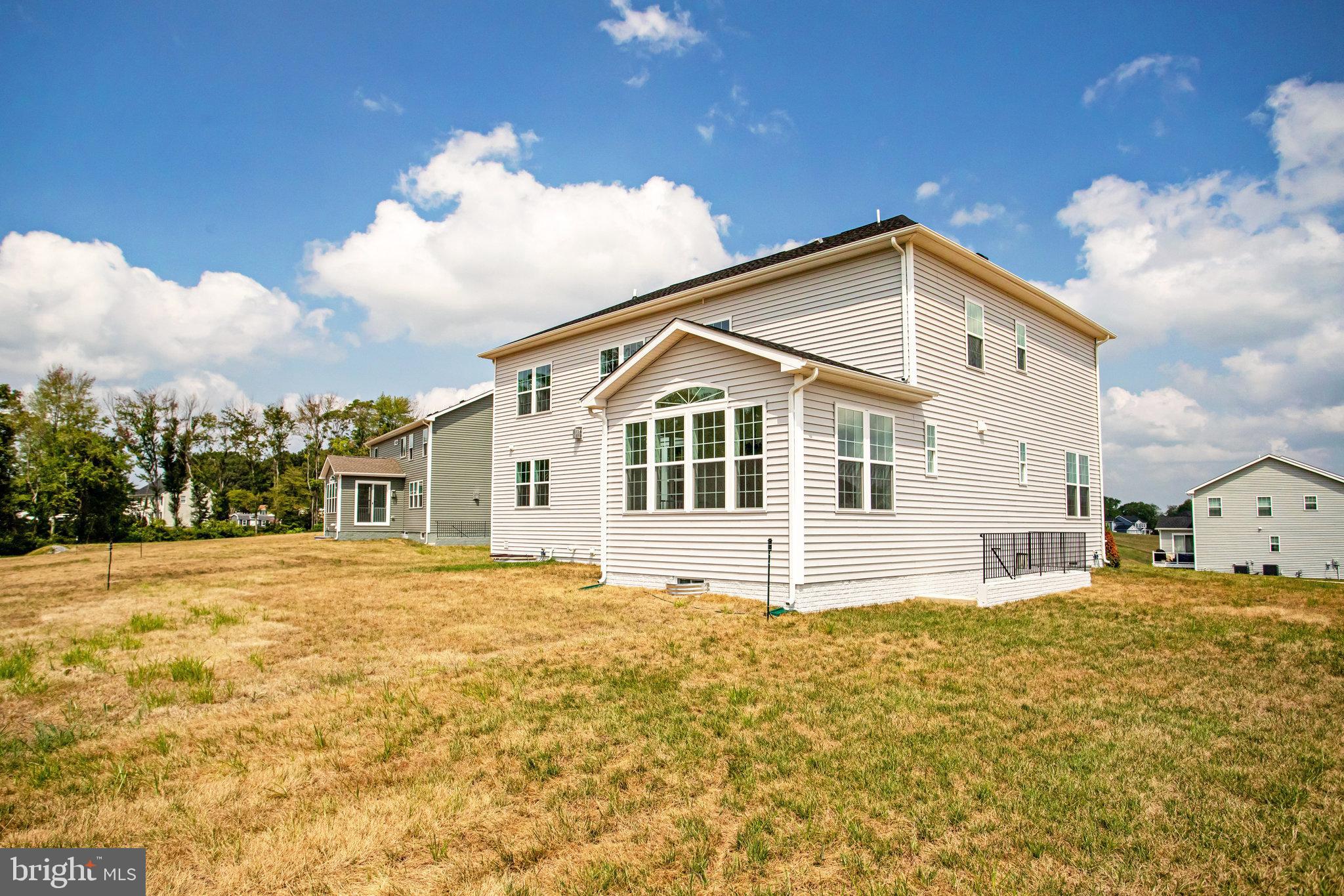 WHITE OAK RESERVE - Residential