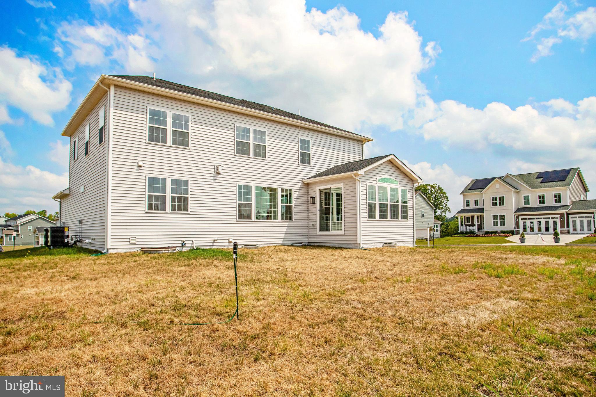 WHITE OAK RESERVE - Residential