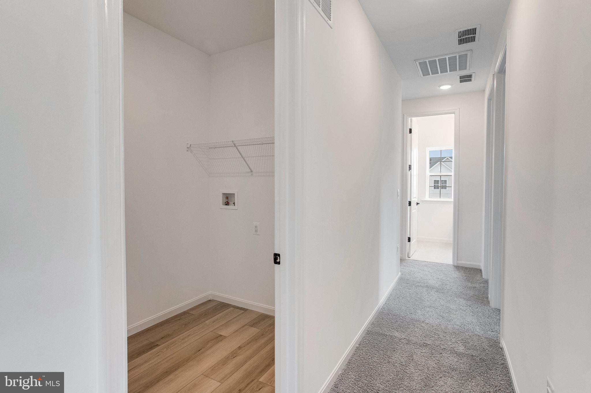 WHITE OAK RESERVE - Residential