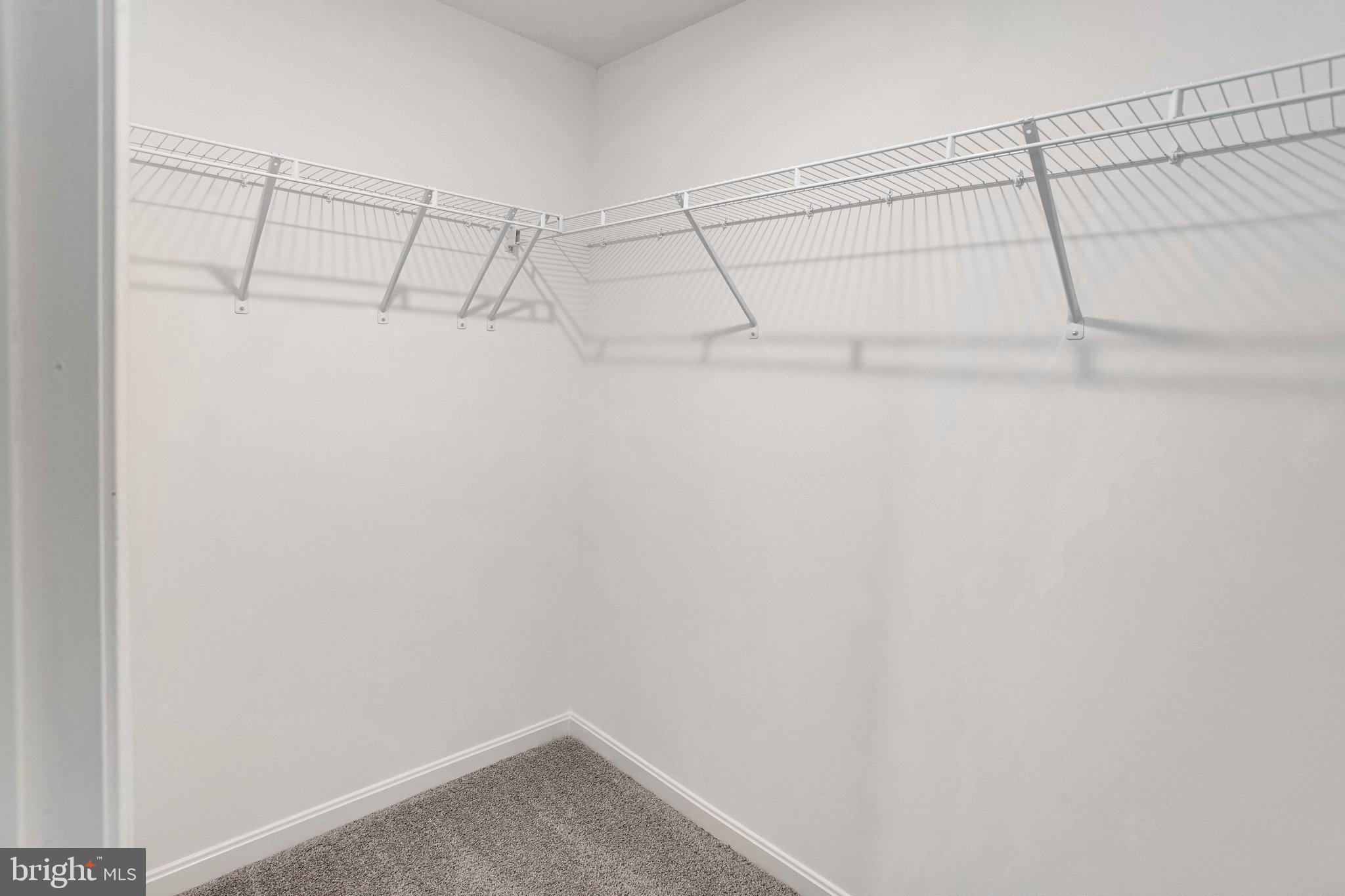 WHITE OAK RESERVE - Residential