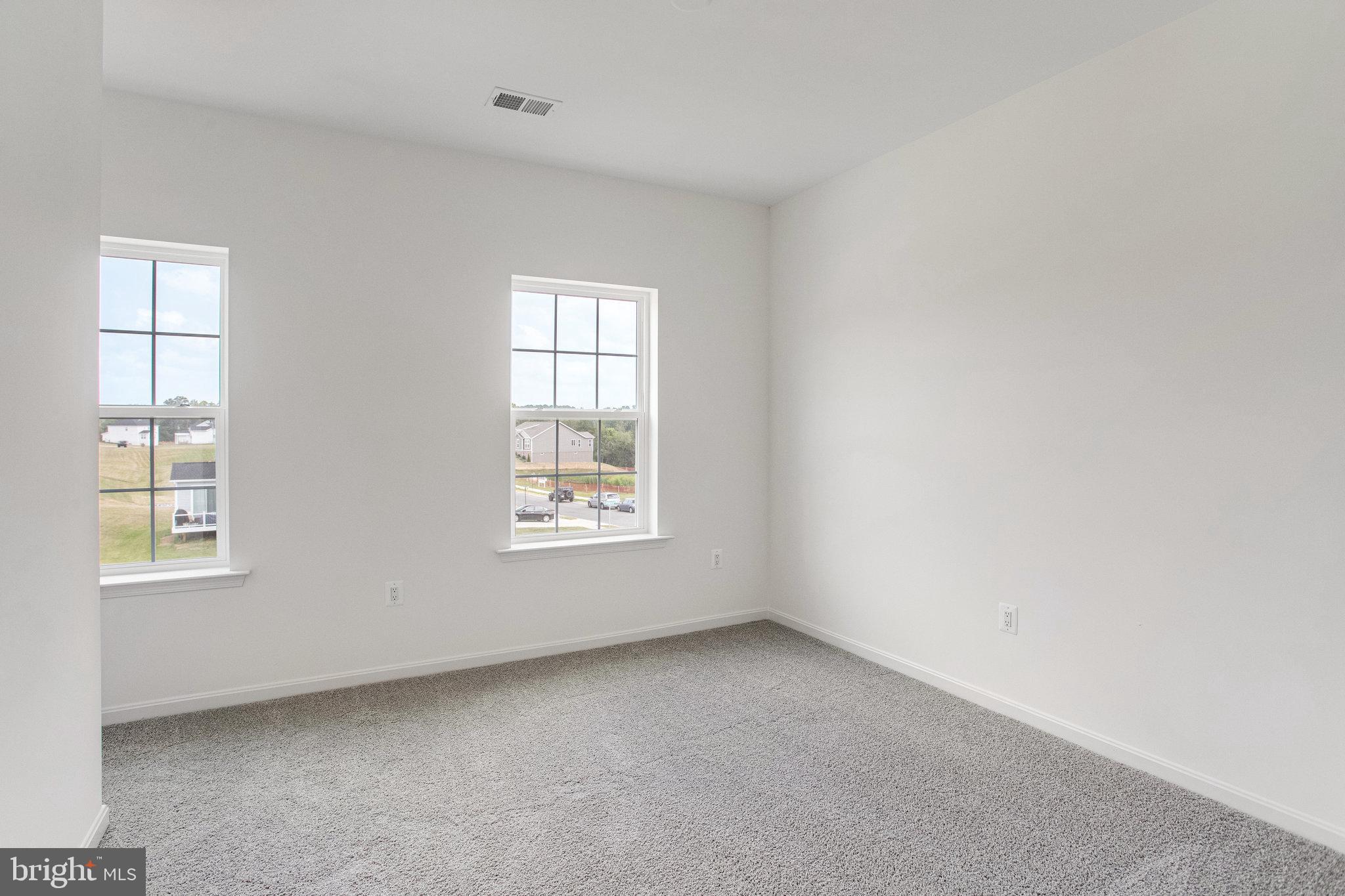 WHITE OAK RESERVE - Residential