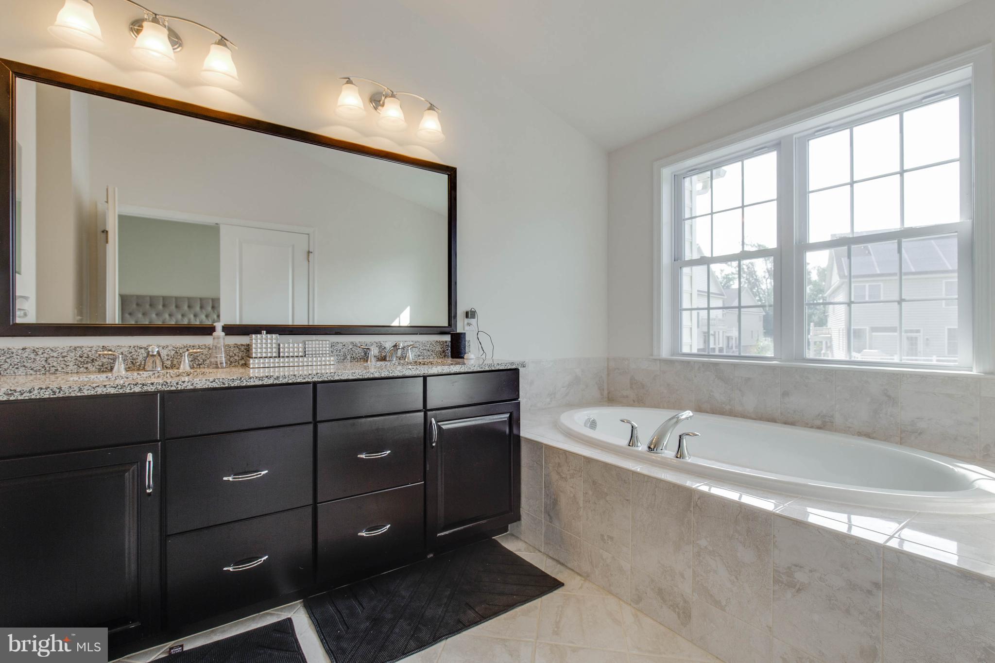 MARLBORO RIDGE - Residential