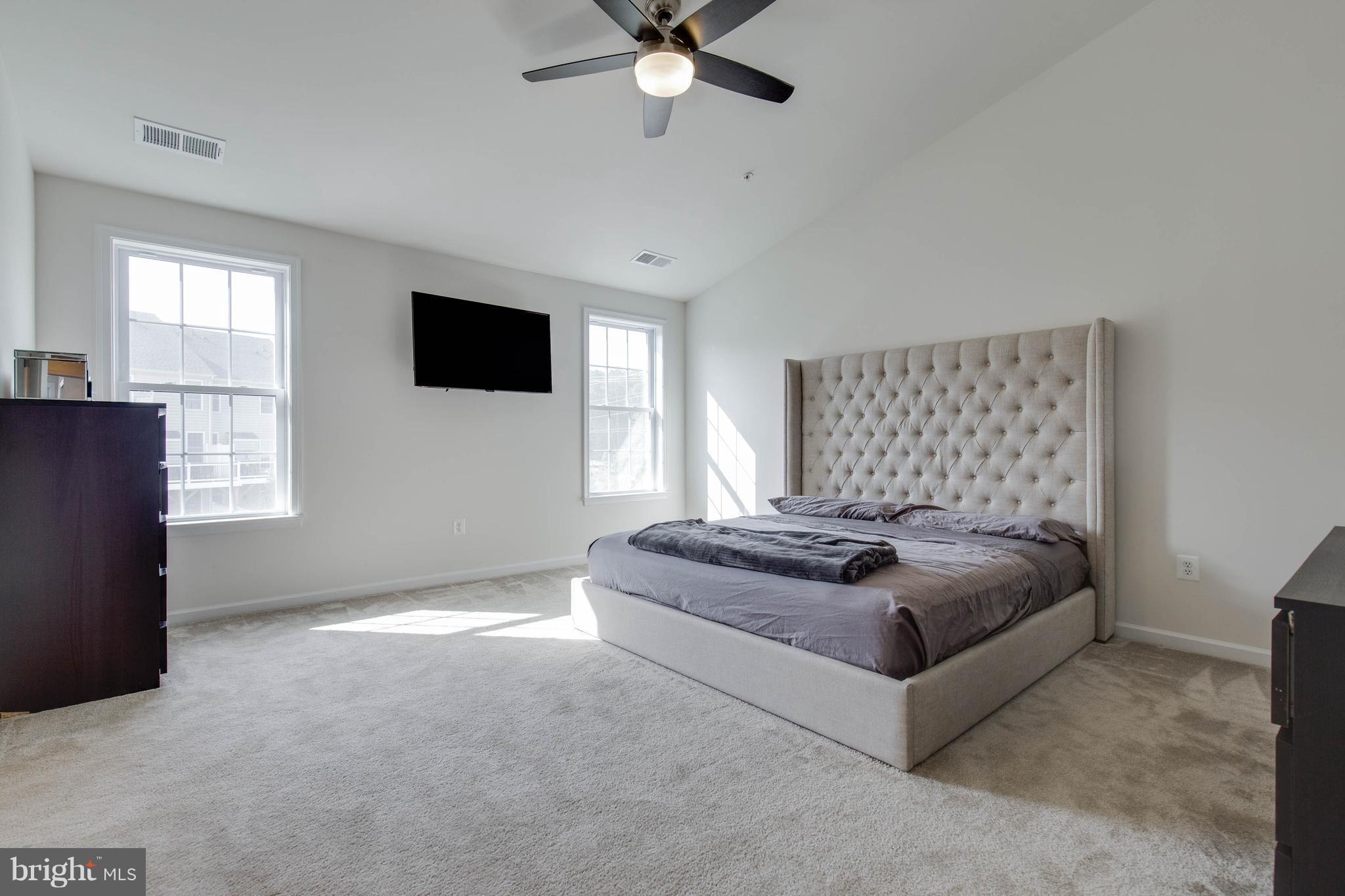 MARLBORO RIDGE - Residential