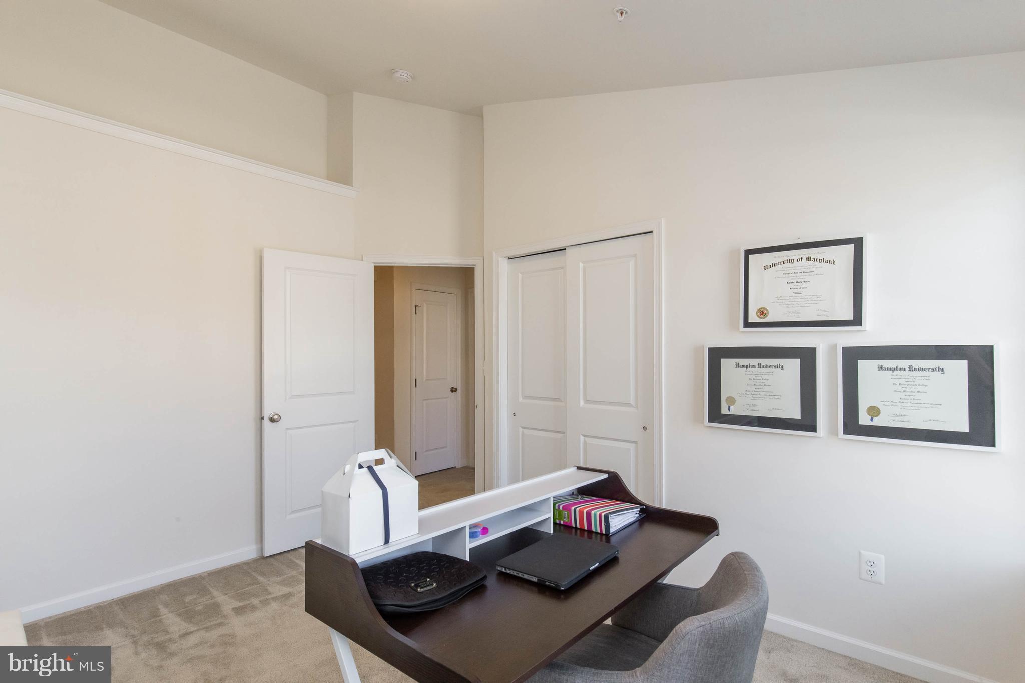 MARLBORO RIDGE - Residential