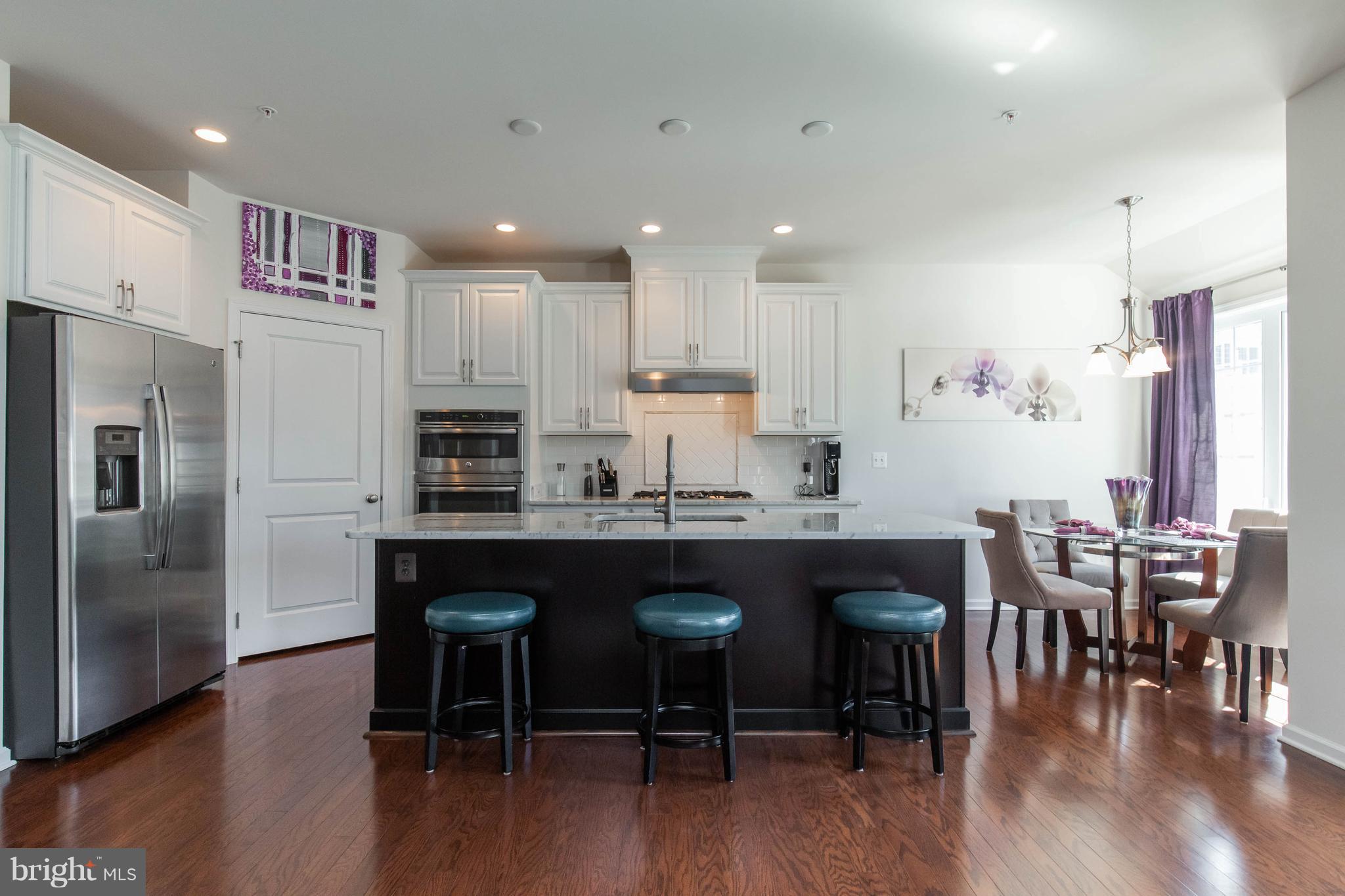 MARLBORO RIDGE - Residential