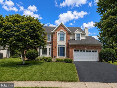 Homes For Rent - 20937 Cox Mills Court<br/> ASHBURN, VA 20147