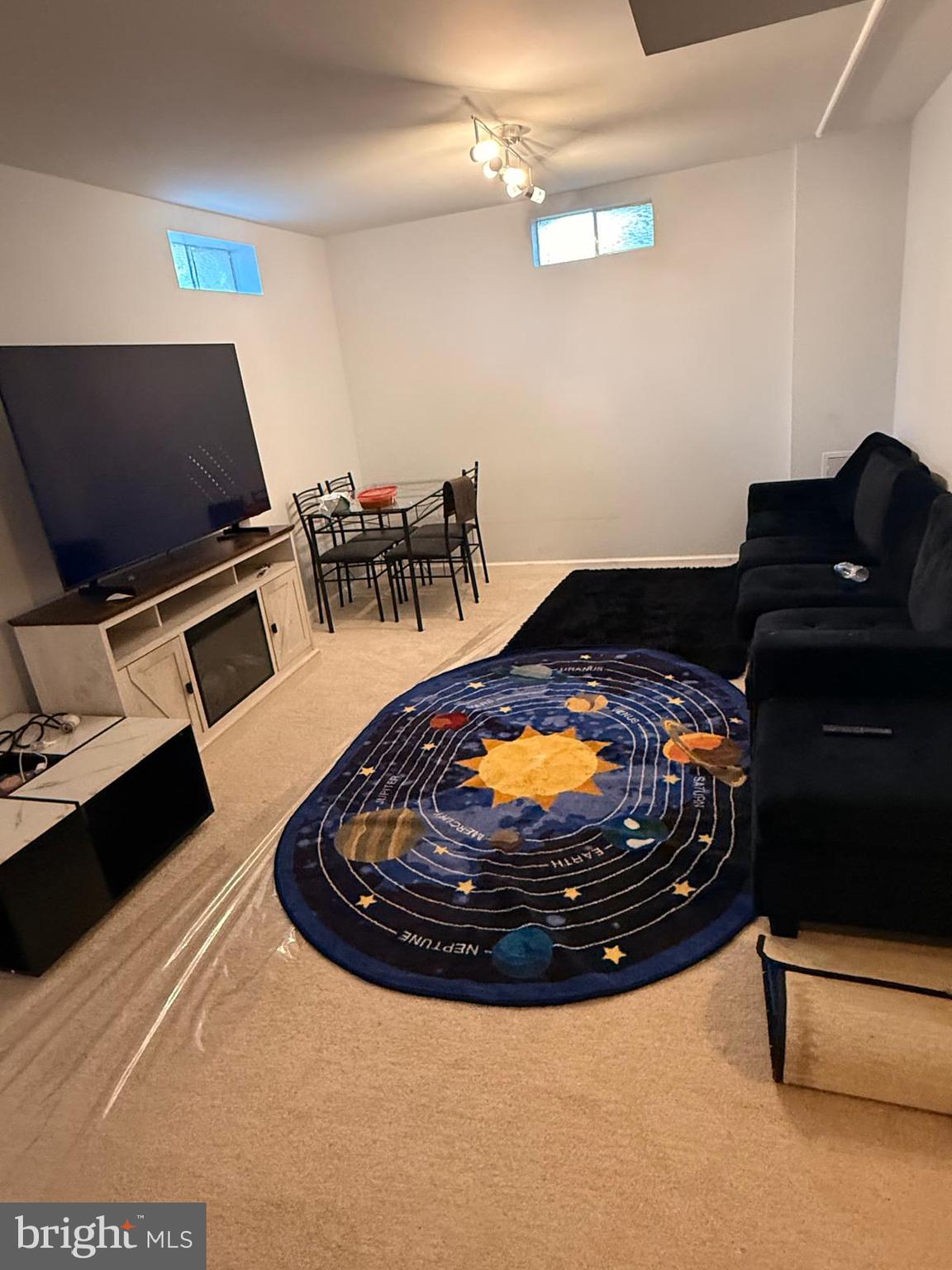 WAYSIDE VILLAGE - Residential