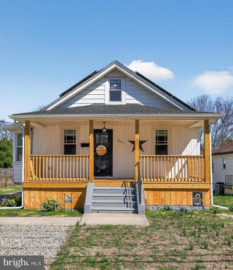 Photo of 311 W Gradwell Avenue, MAPLE SHADE, NJ 08052 (MLS # NJBL2108086)