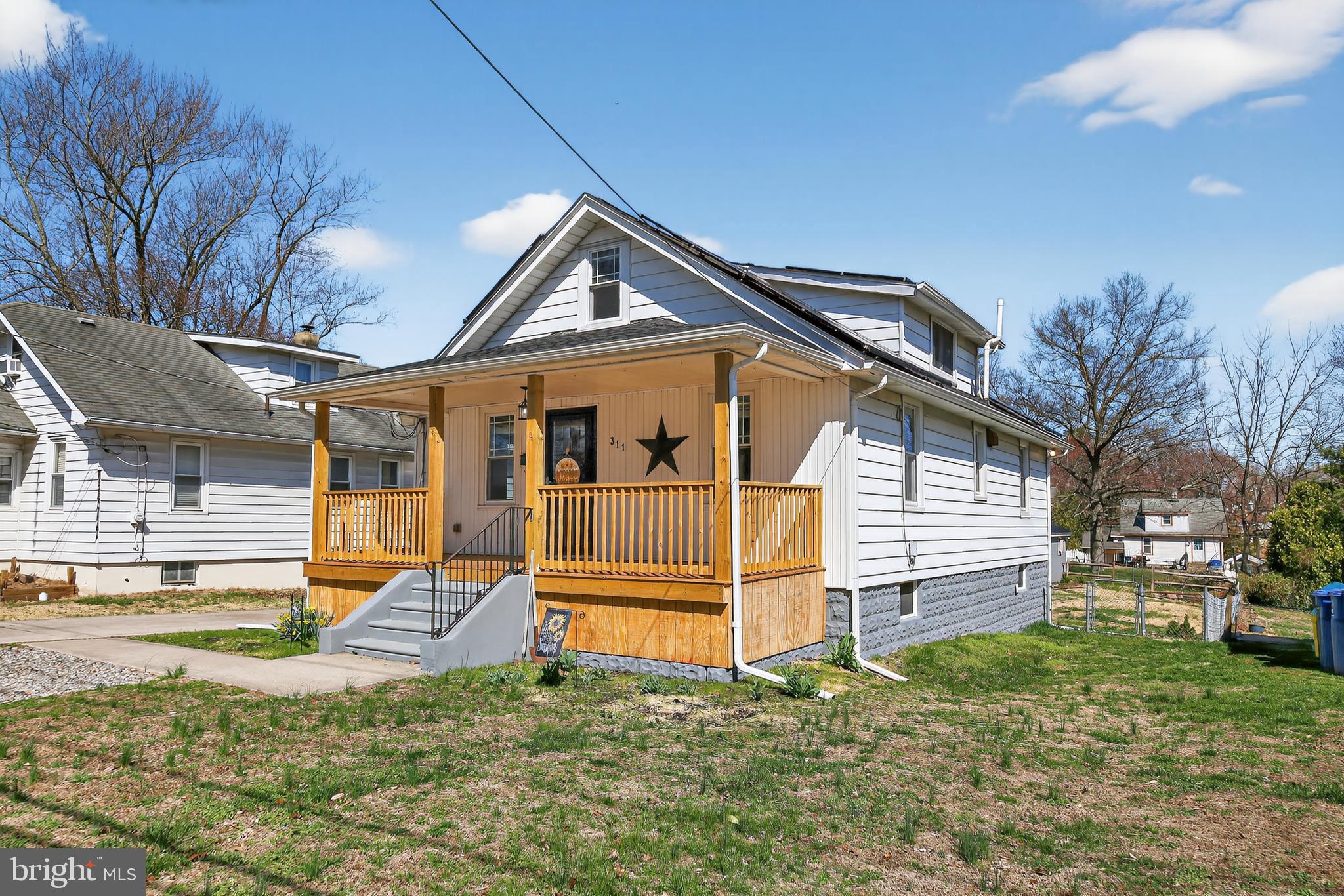 311 W GRADWELL AVENUE