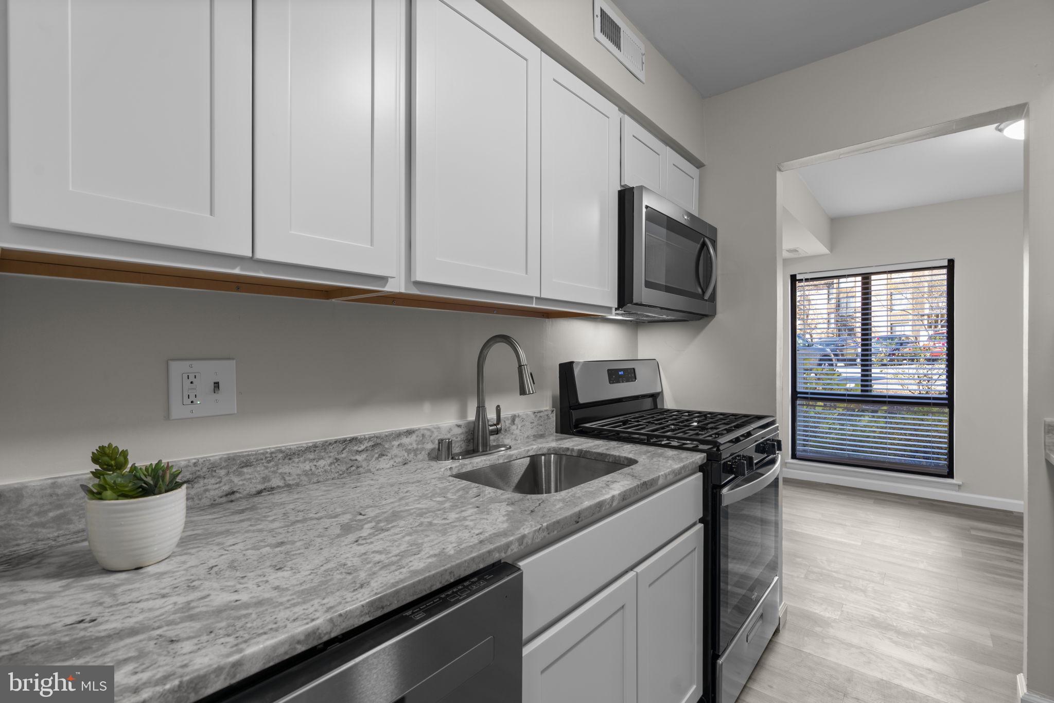 TREOVER CONDOMINIUM - Residential