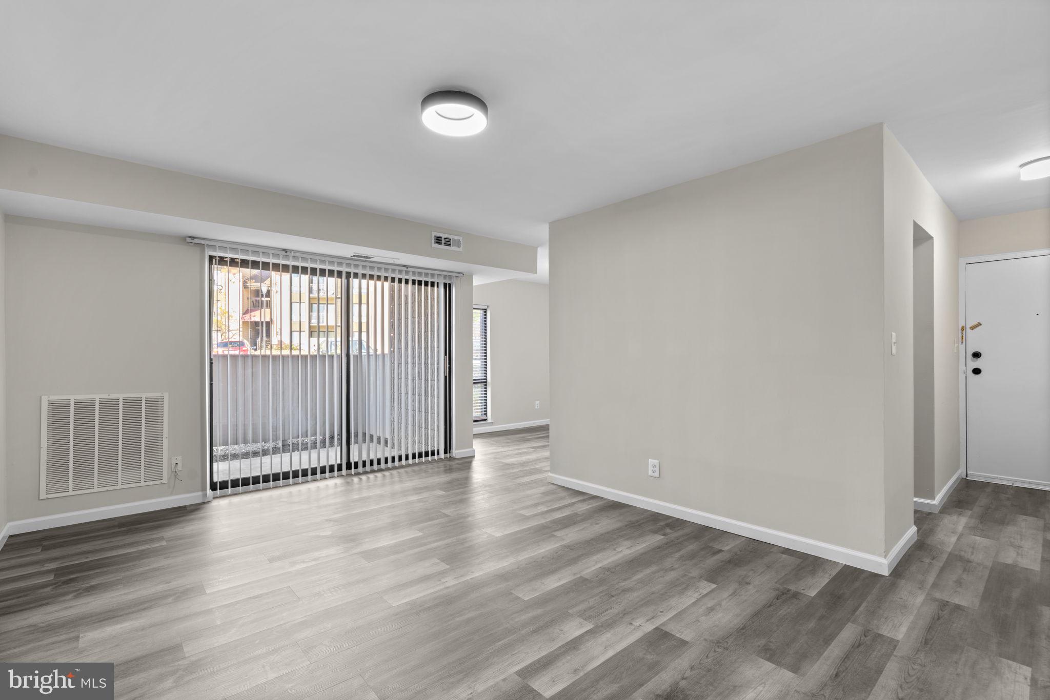 TREOVER CONDOMINIUM - Residential