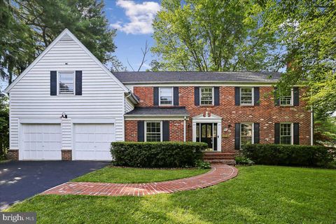 Homes For Sale - 9812 Canal Road<br/> MONTGOMERY VILLAGE, MD 20886