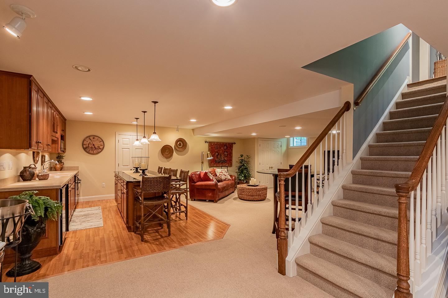 WHITEHORSE - Residential