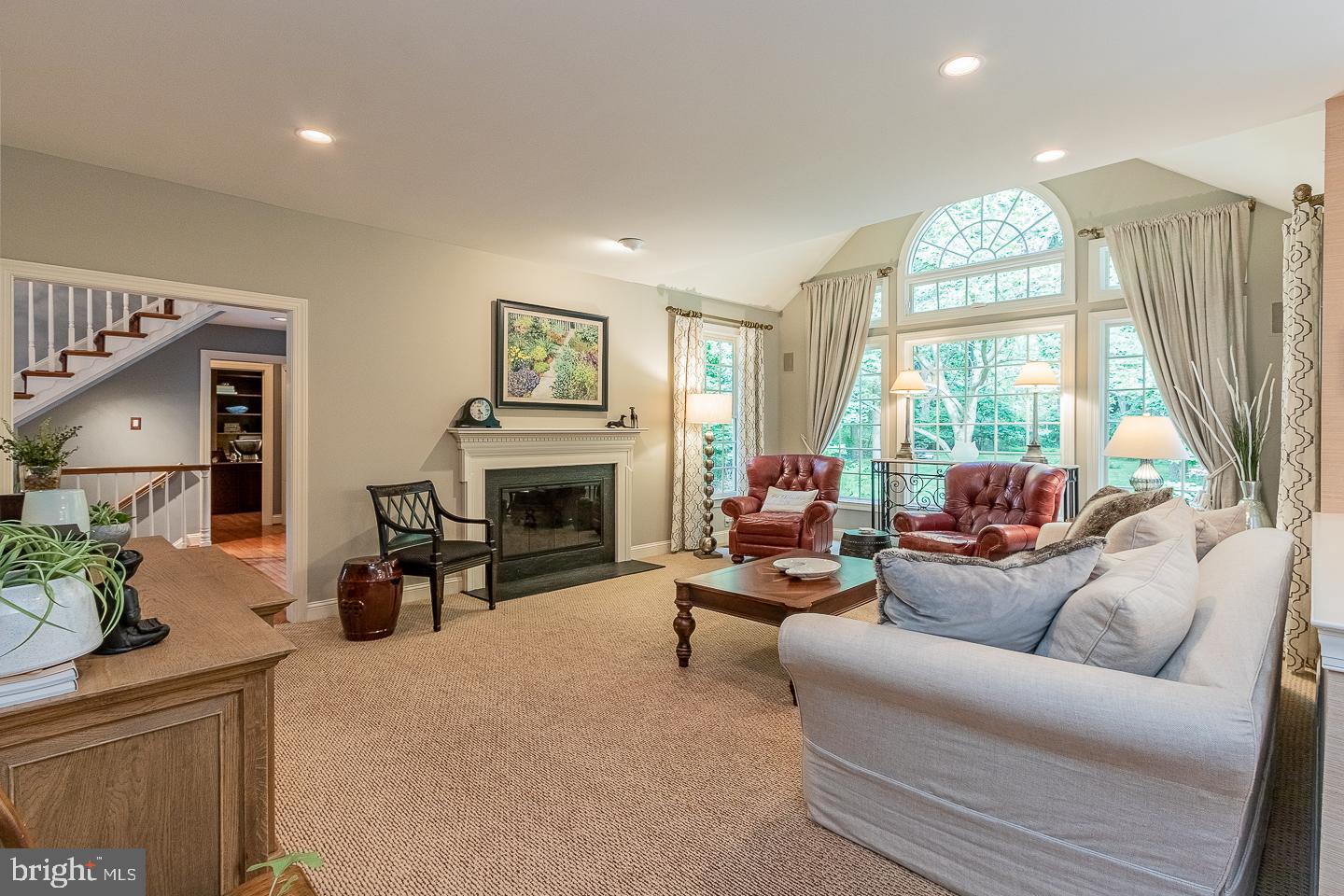 WHITEHORSE - Residential