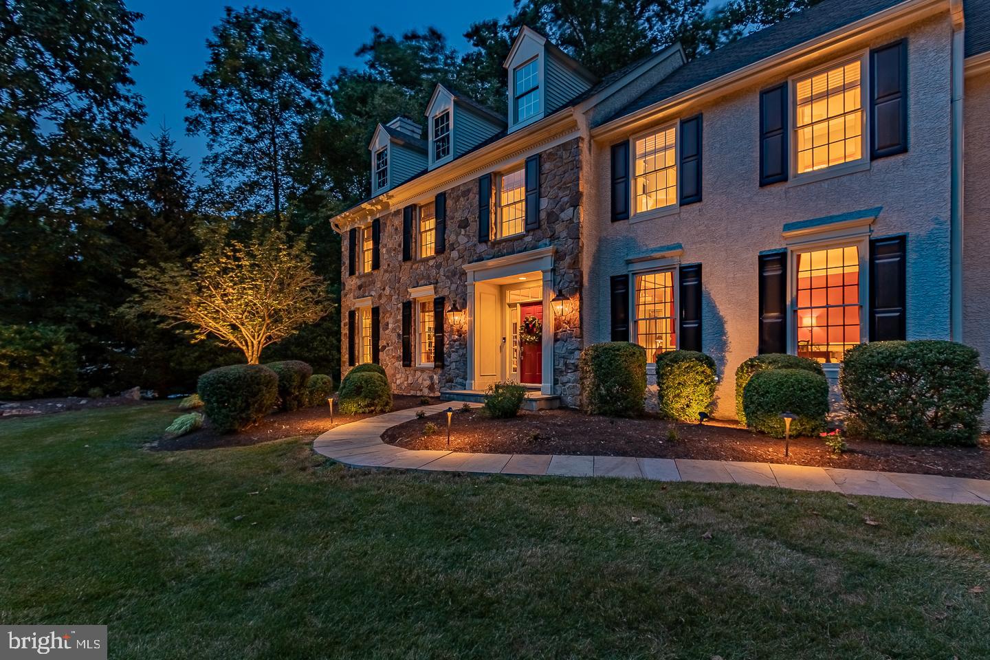 WHITEHORSE - Residential