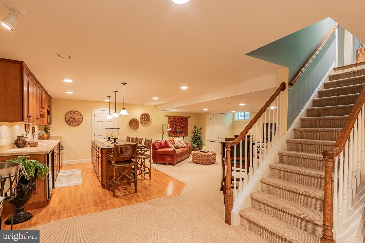 WHITEHORSE - Residential