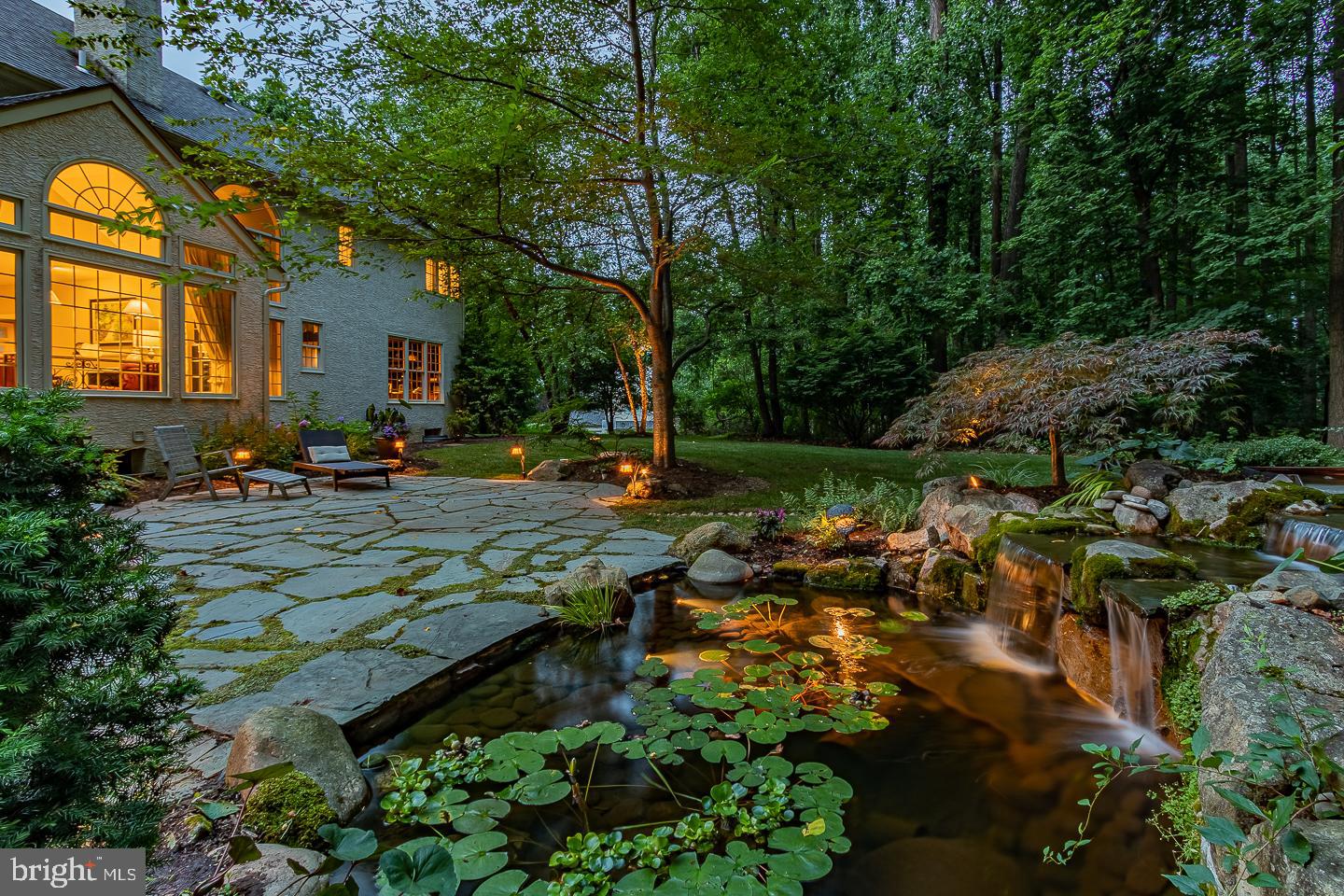 WHITEHORSE - Residential